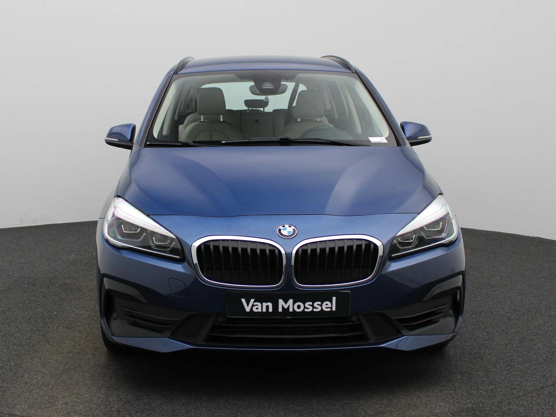 BMW-Série 2-image-2