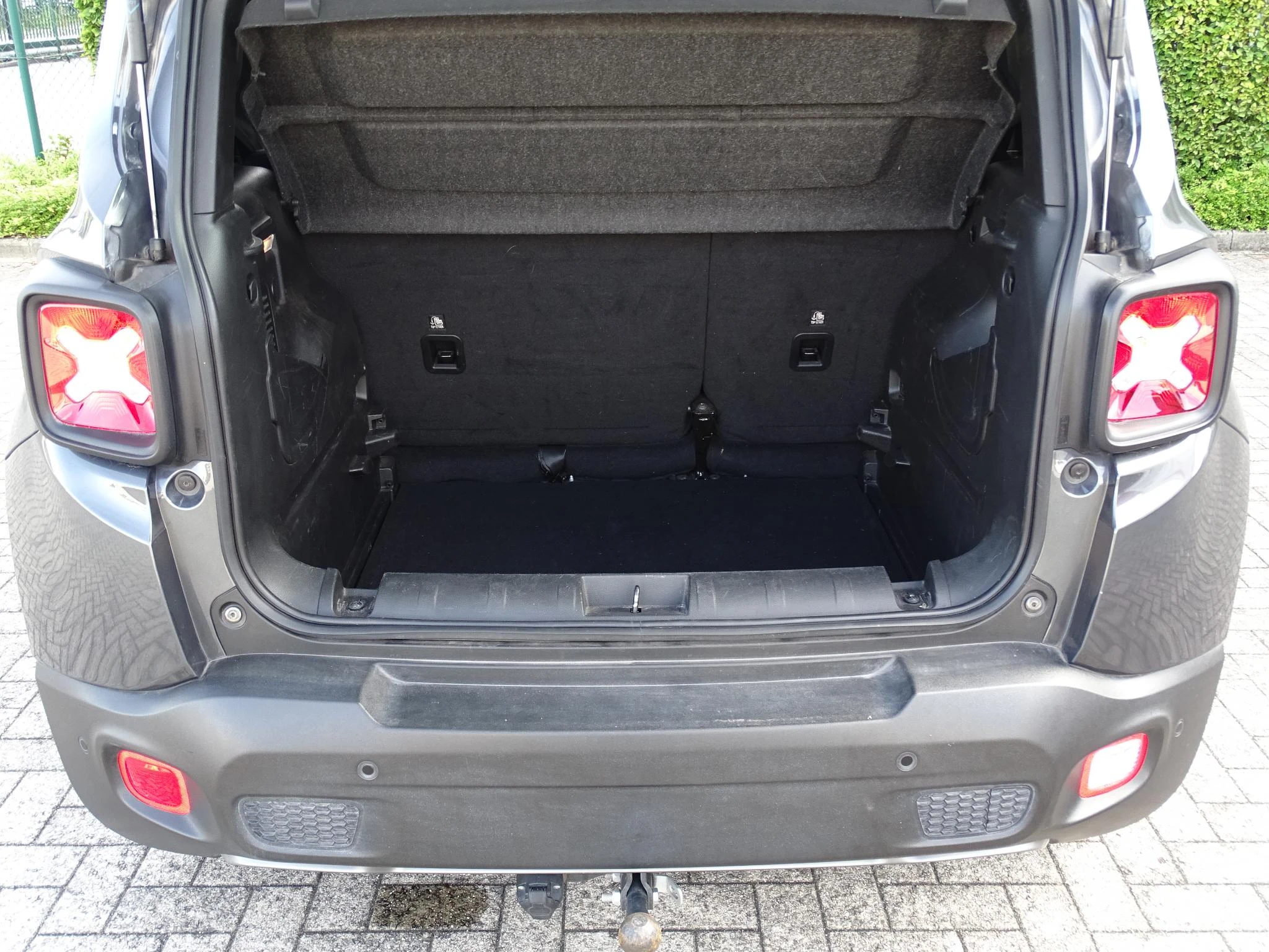 Jeep-Renegade-image-15