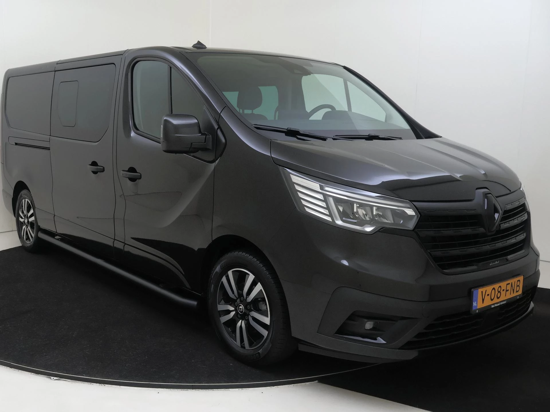 Renault-Trafic-image-1