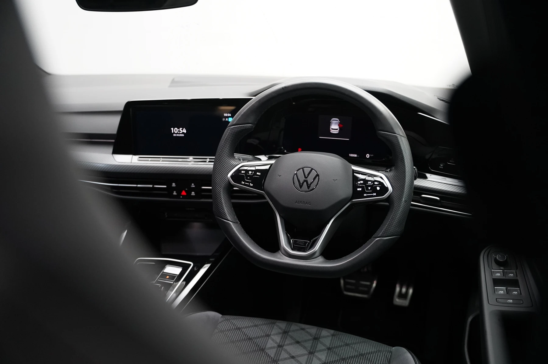 Volkswagen-Golf-image-8