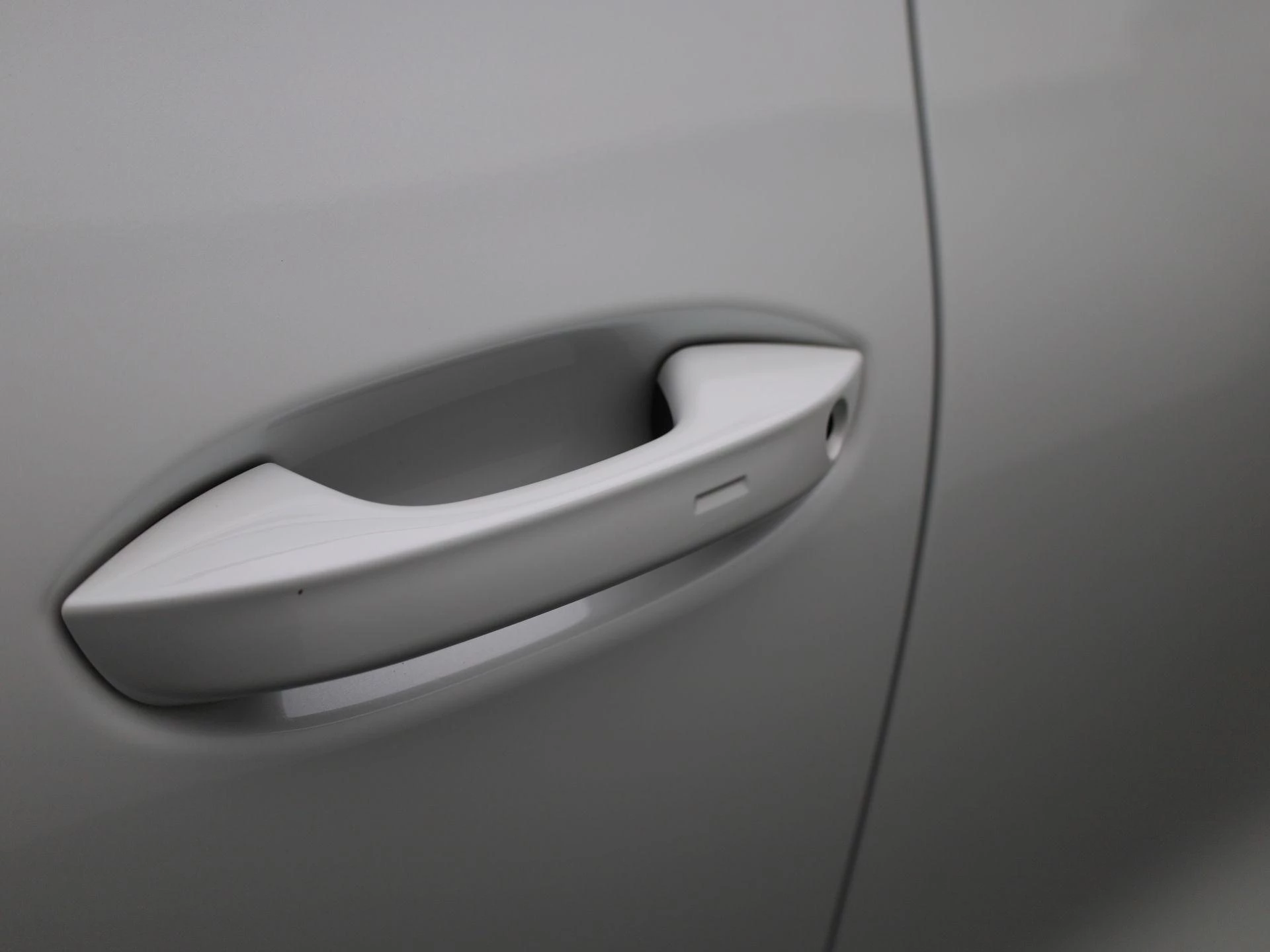 Volkswagen-Tiguan-image-16