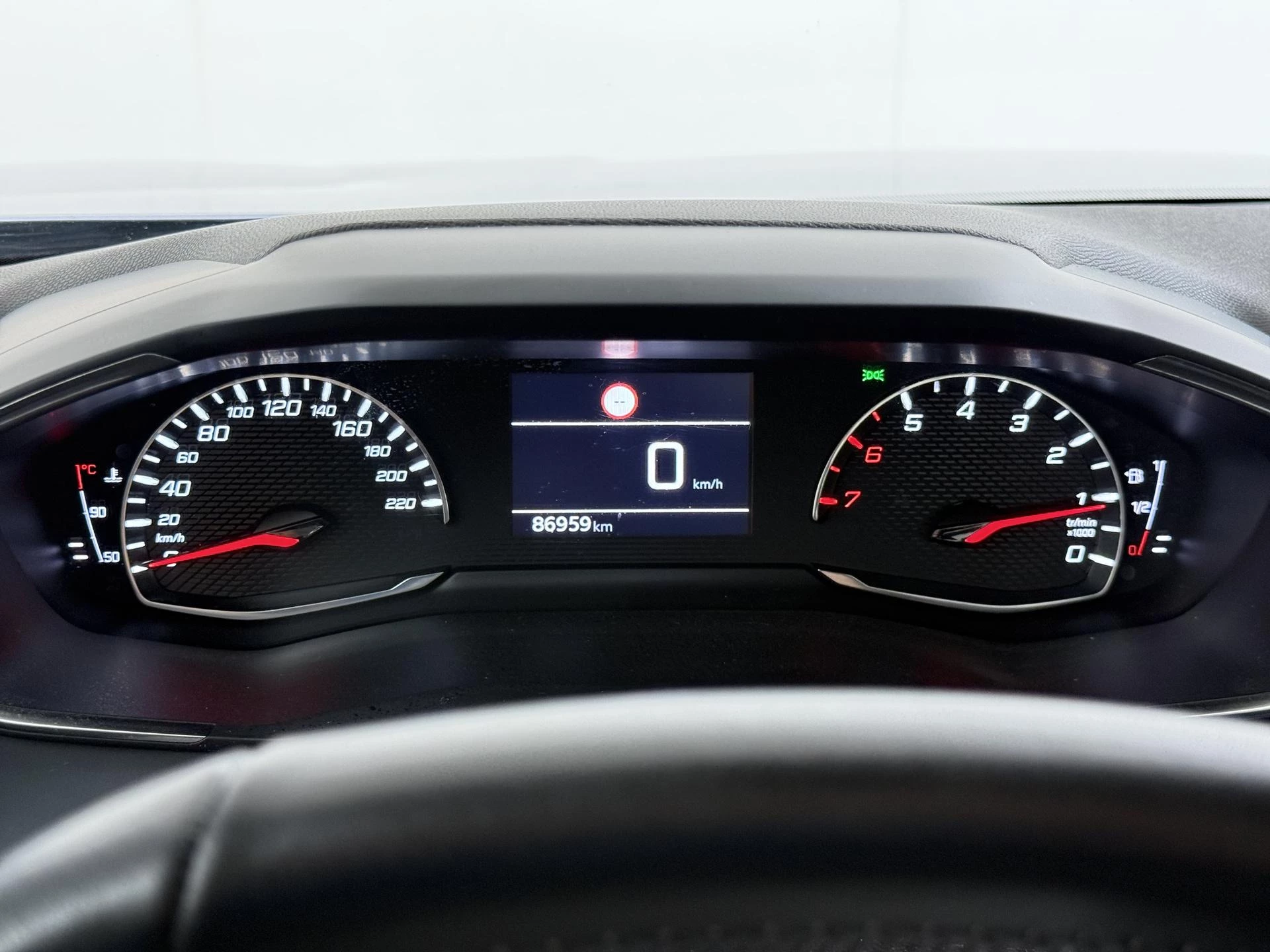 Peugeot-2008-image-20