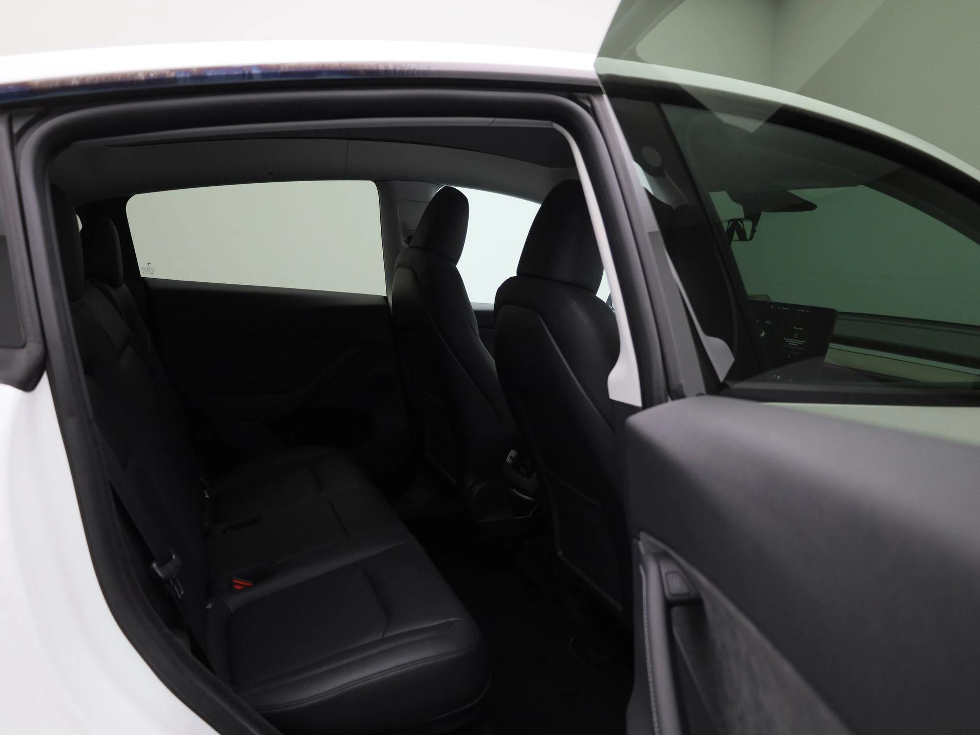 Tesla-Model Y-image-34