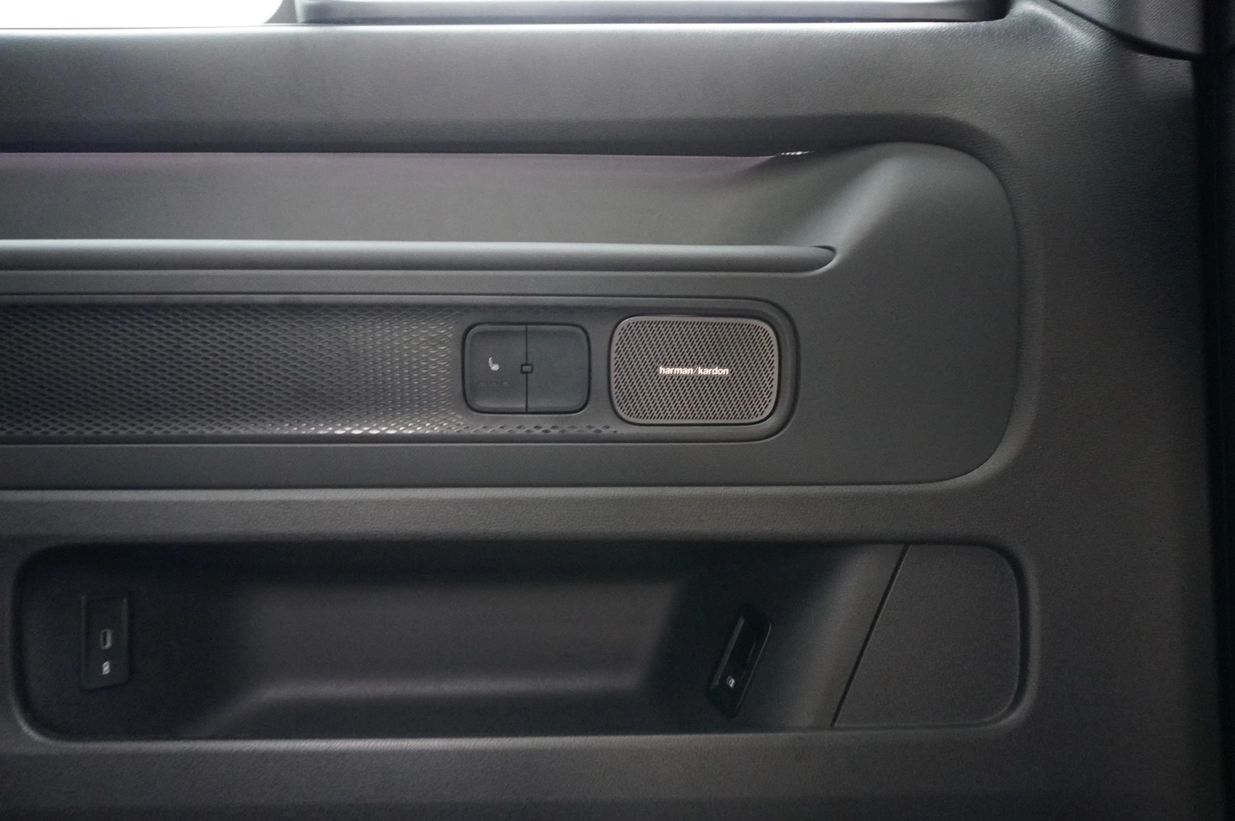 Volkswagen-ID. Buzz-image-67