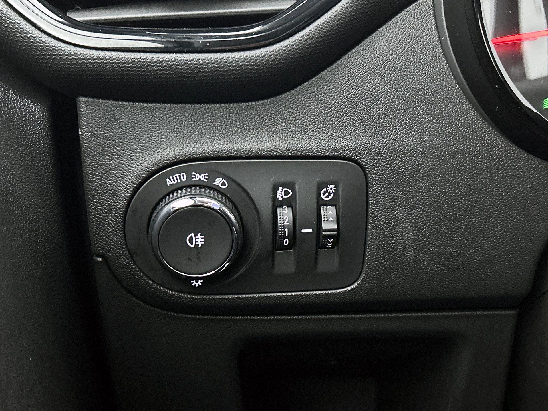 Opel-Crossland-image-23