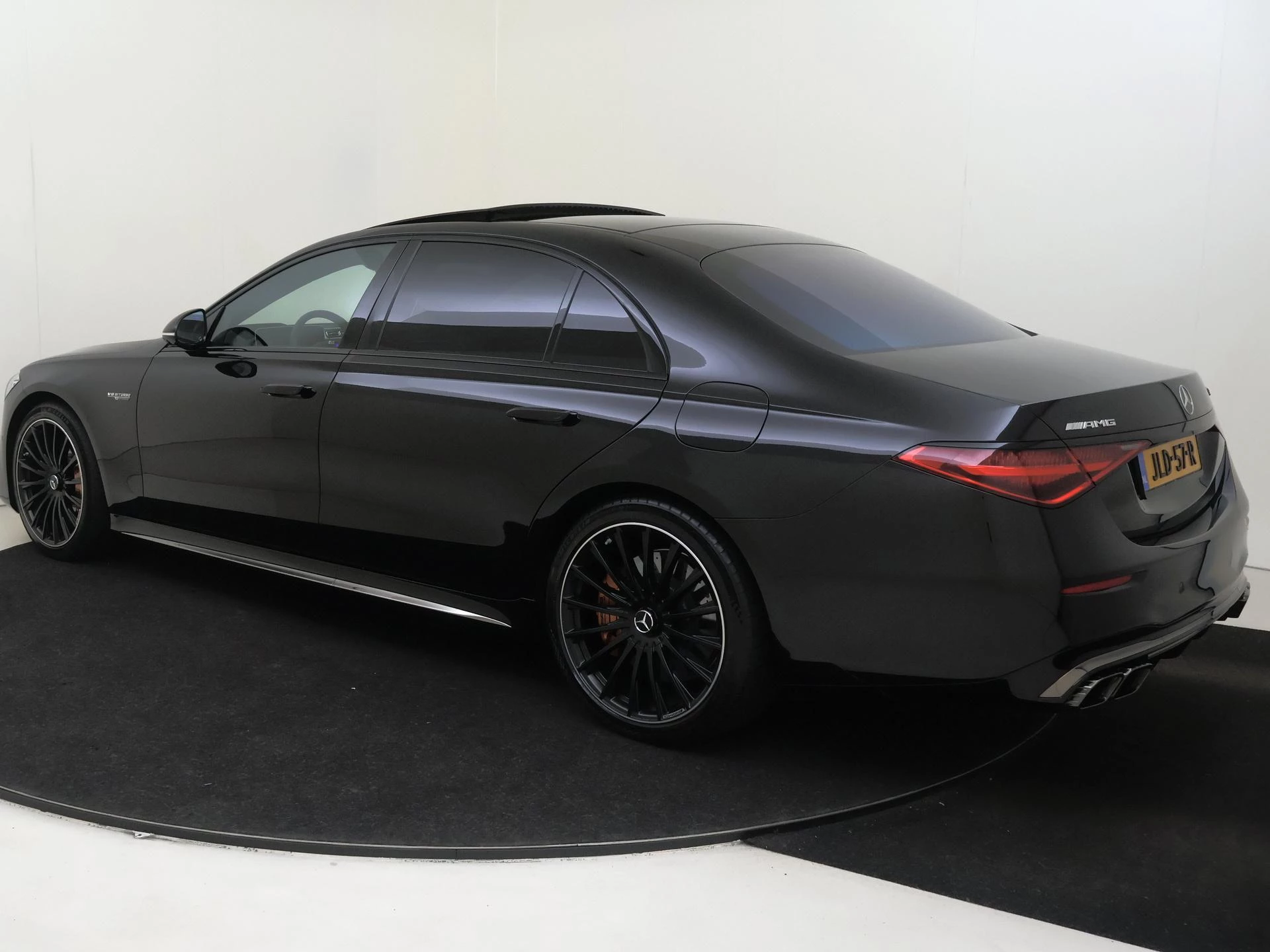 Mercedes-Benz-S-Klasse-image-2