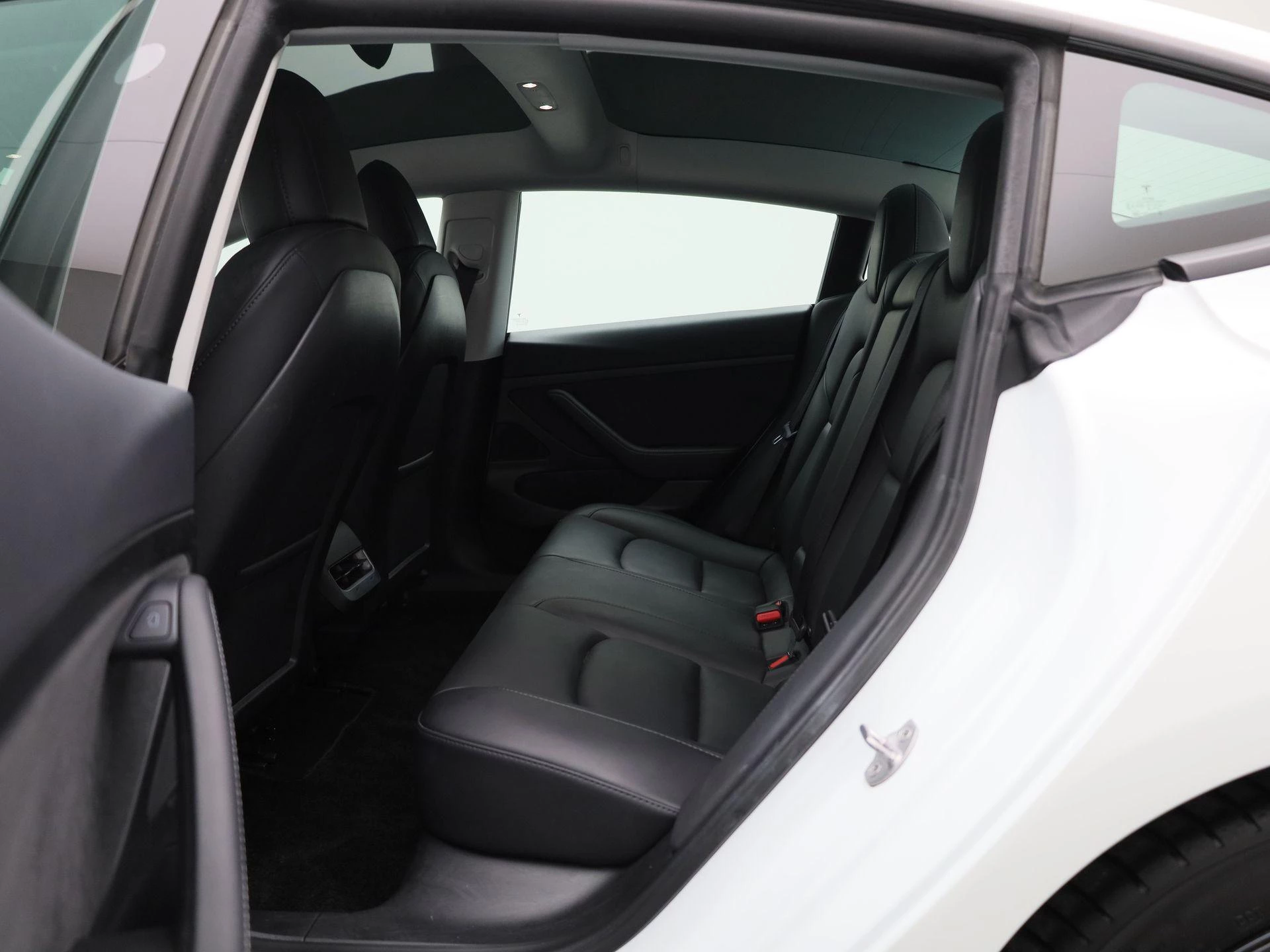 Tesla Model 3 Standard RWD Plus 60 kWh