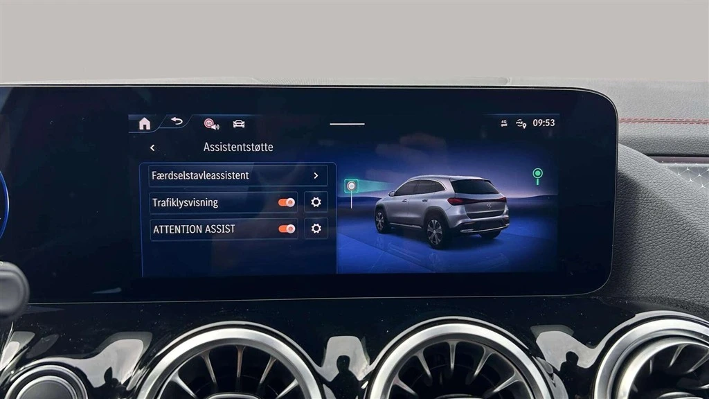 Mercedes-Benz-EQA-image-19