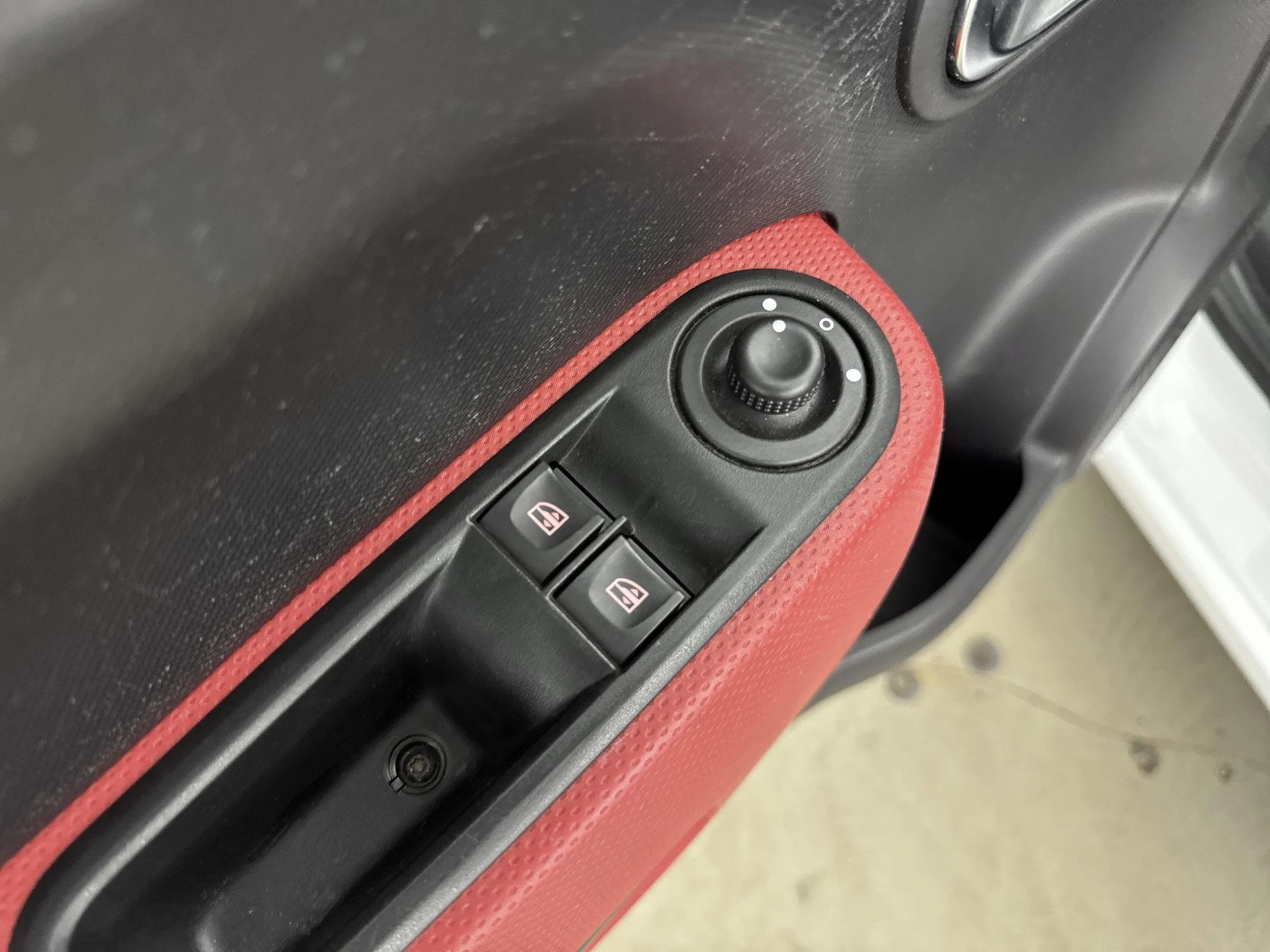 Renault-Twingo-image-13