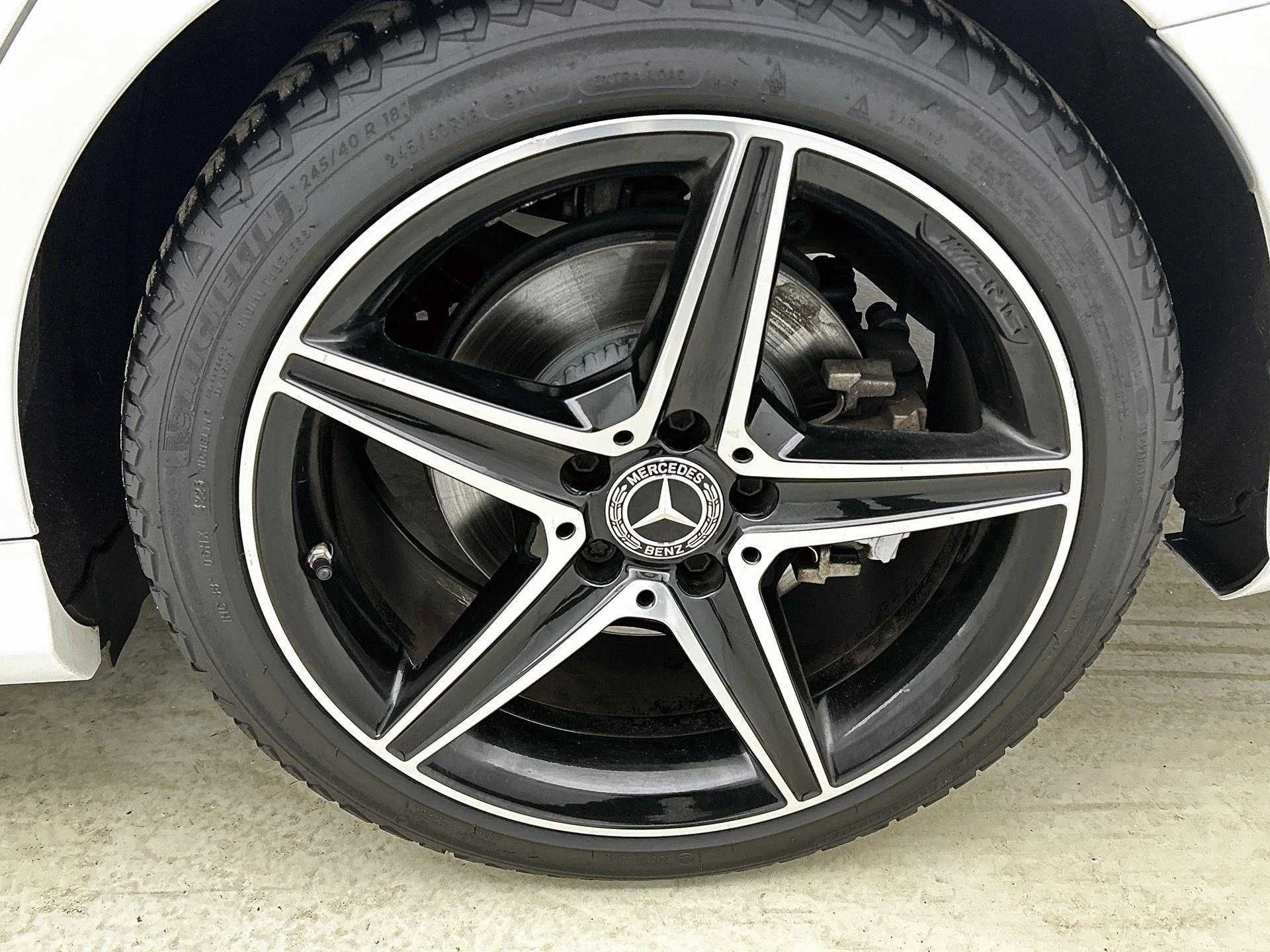 Mercedes-Benz-C-Klasse-image-35