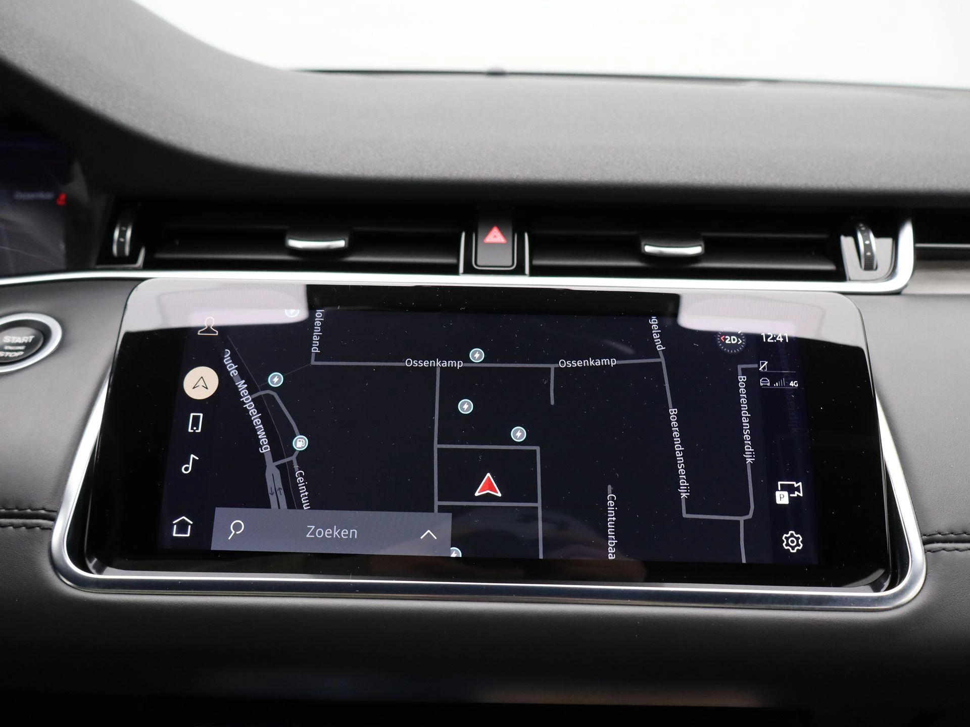 Land Rover-Range Rover Evoque-image-15