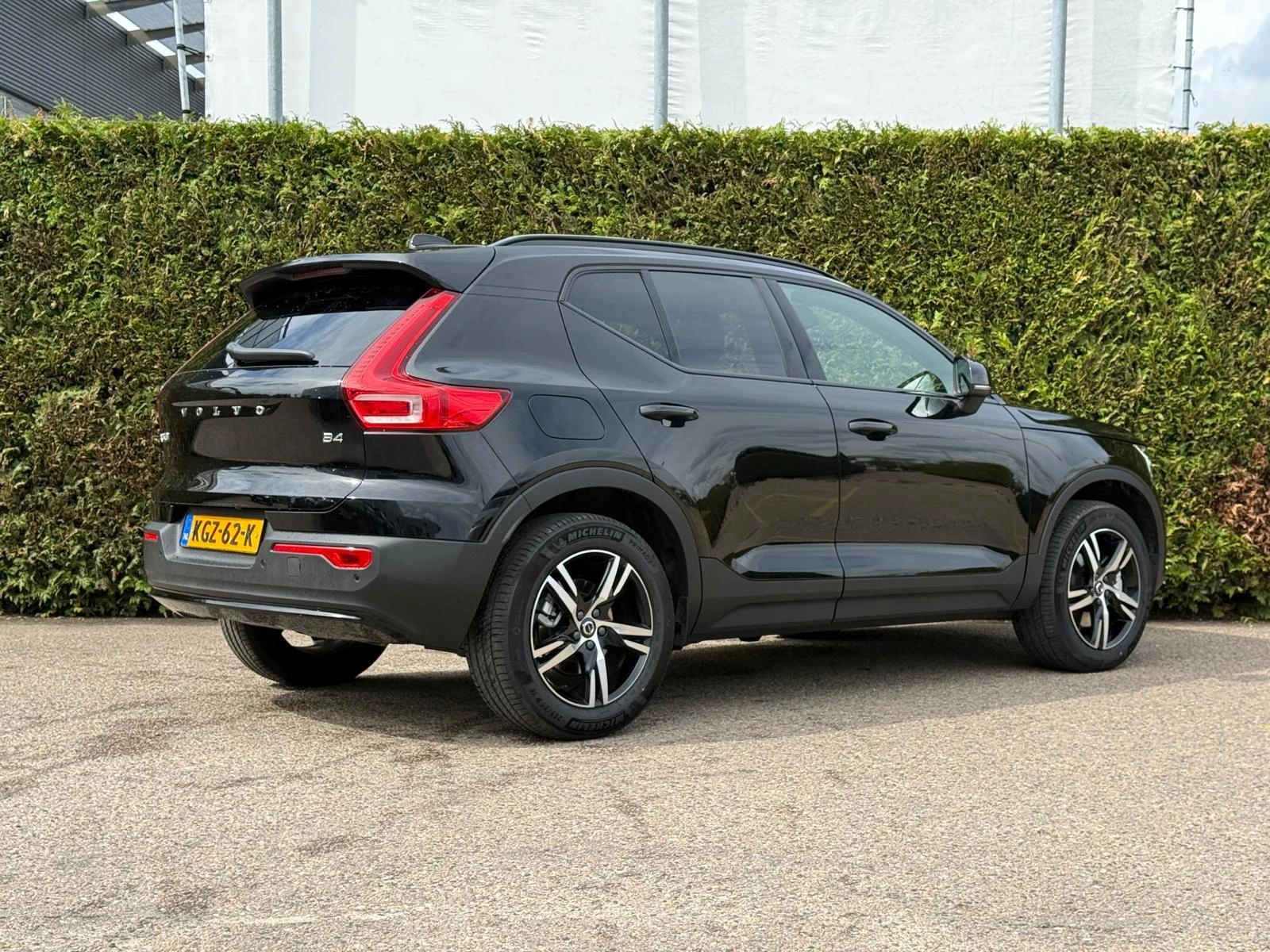 Volvo-XC40-image-1