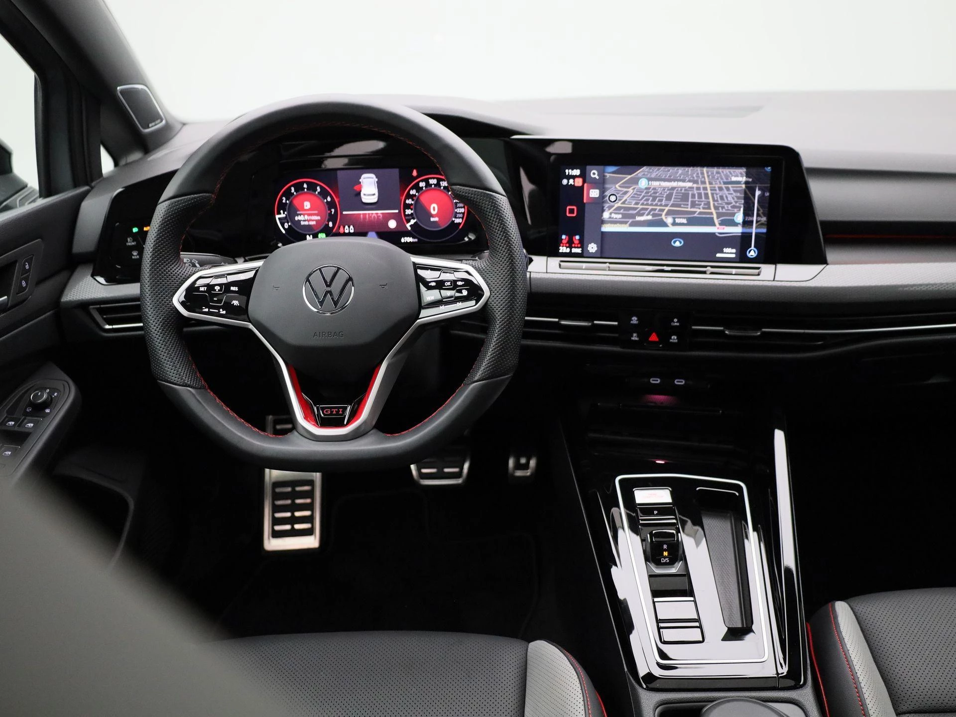 Volkswagen-Golf-image-6