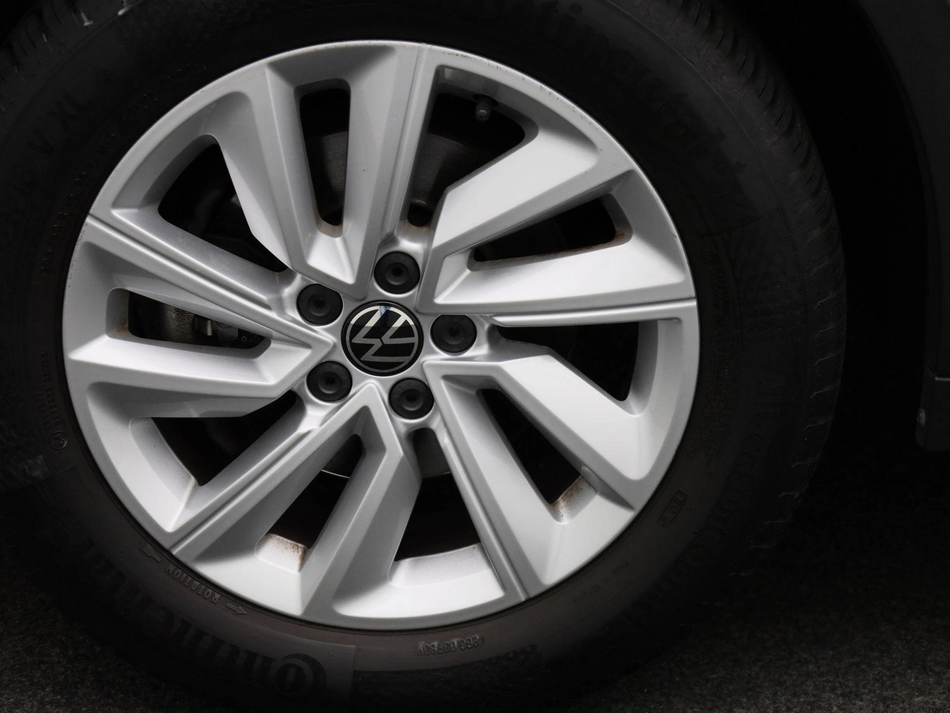 Volkswagen-T-Cross-image-12
