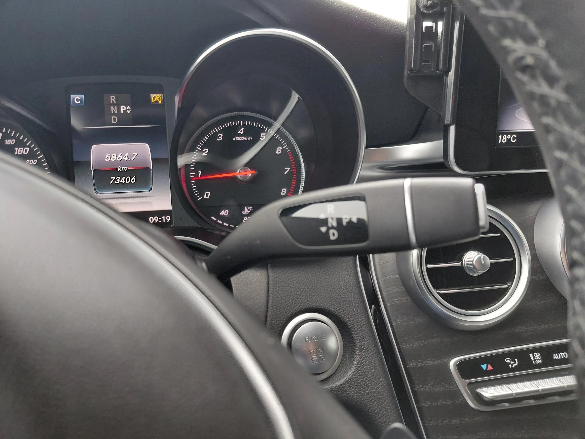 Mercedes-Benz-C-Klasse-image-18