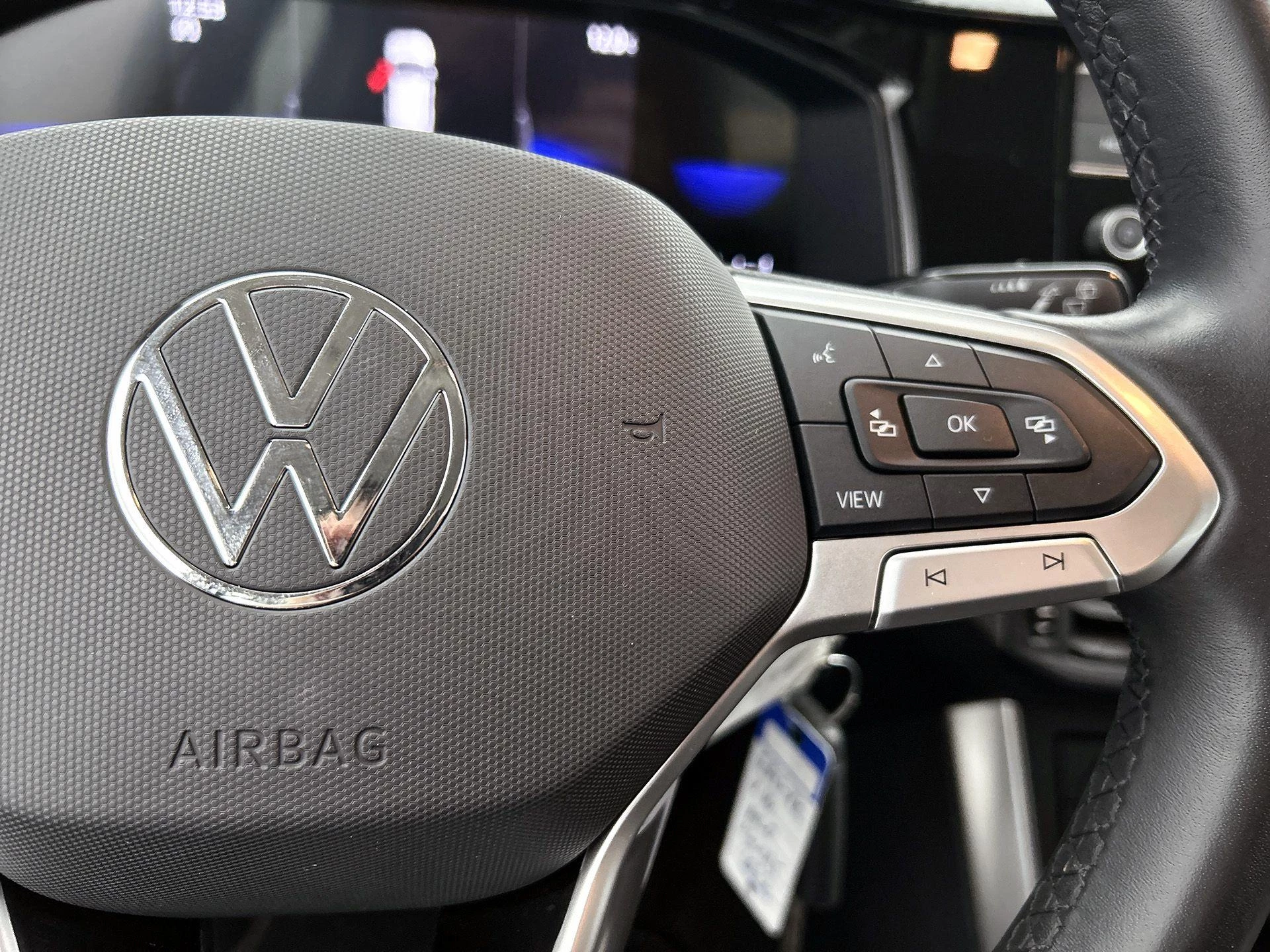 Volkswagen-Polo-image-5