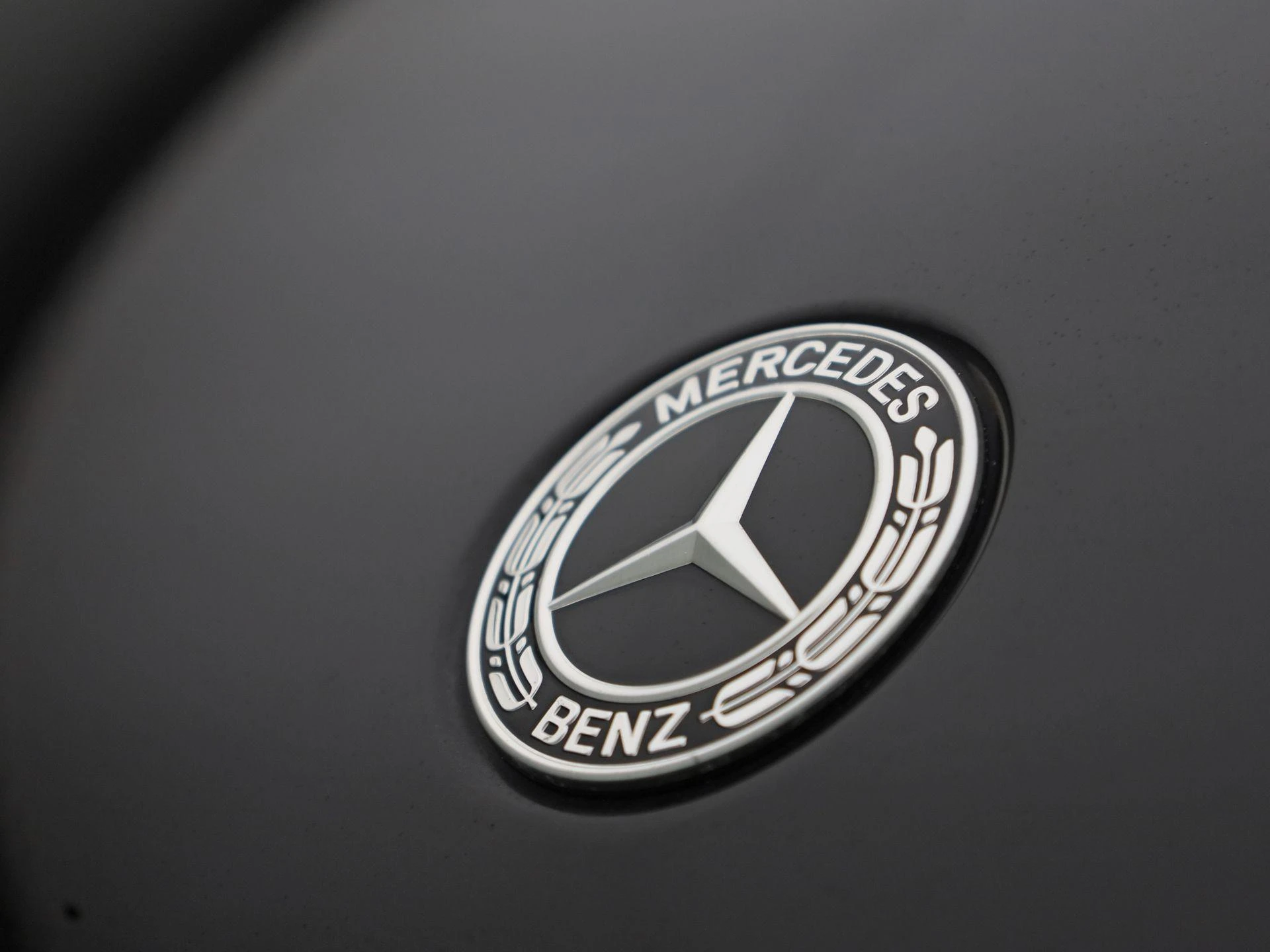 Mercedes-Benz-EQE-image-49
