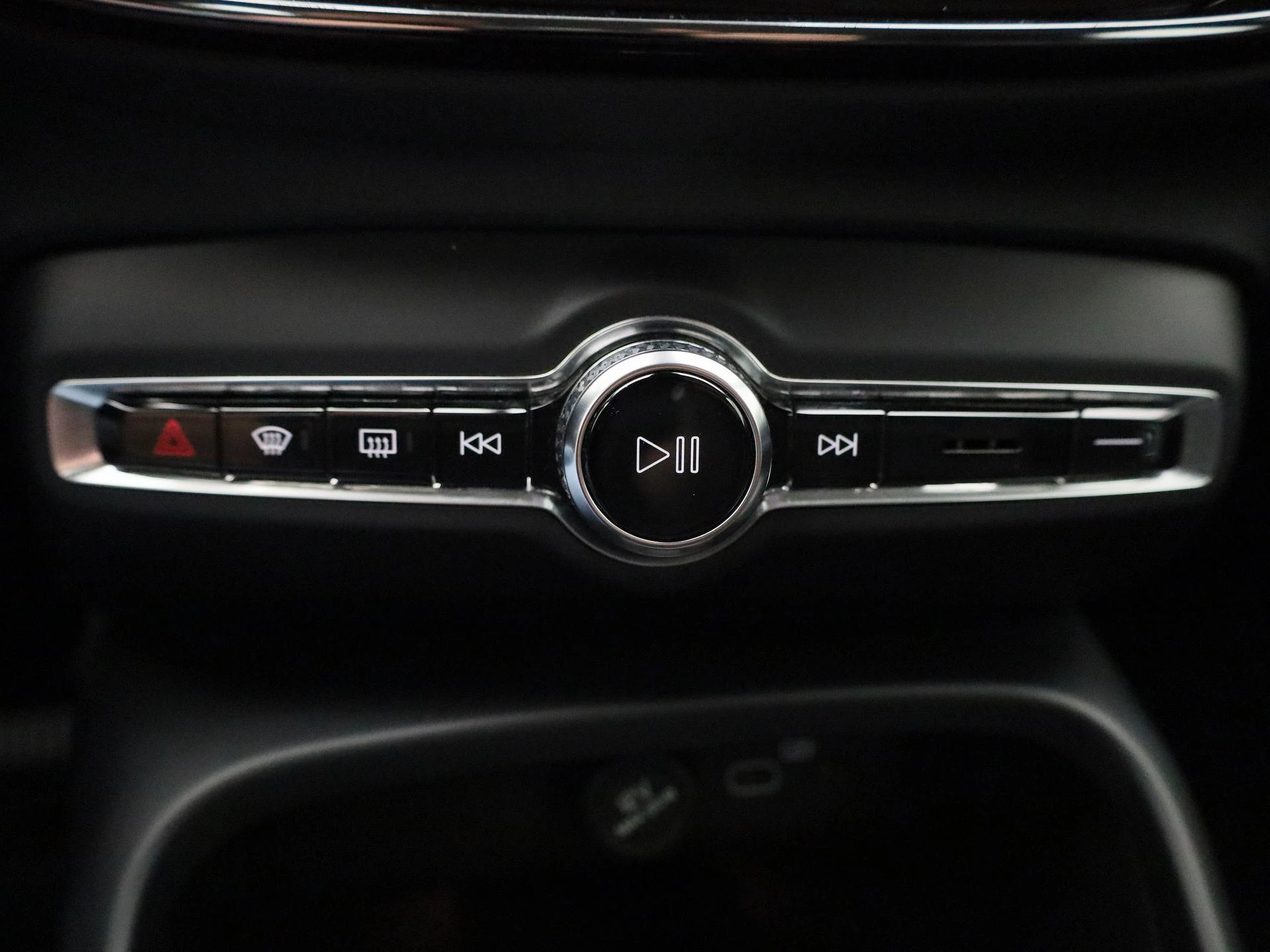 Volvo XC40 B3 Core DCT