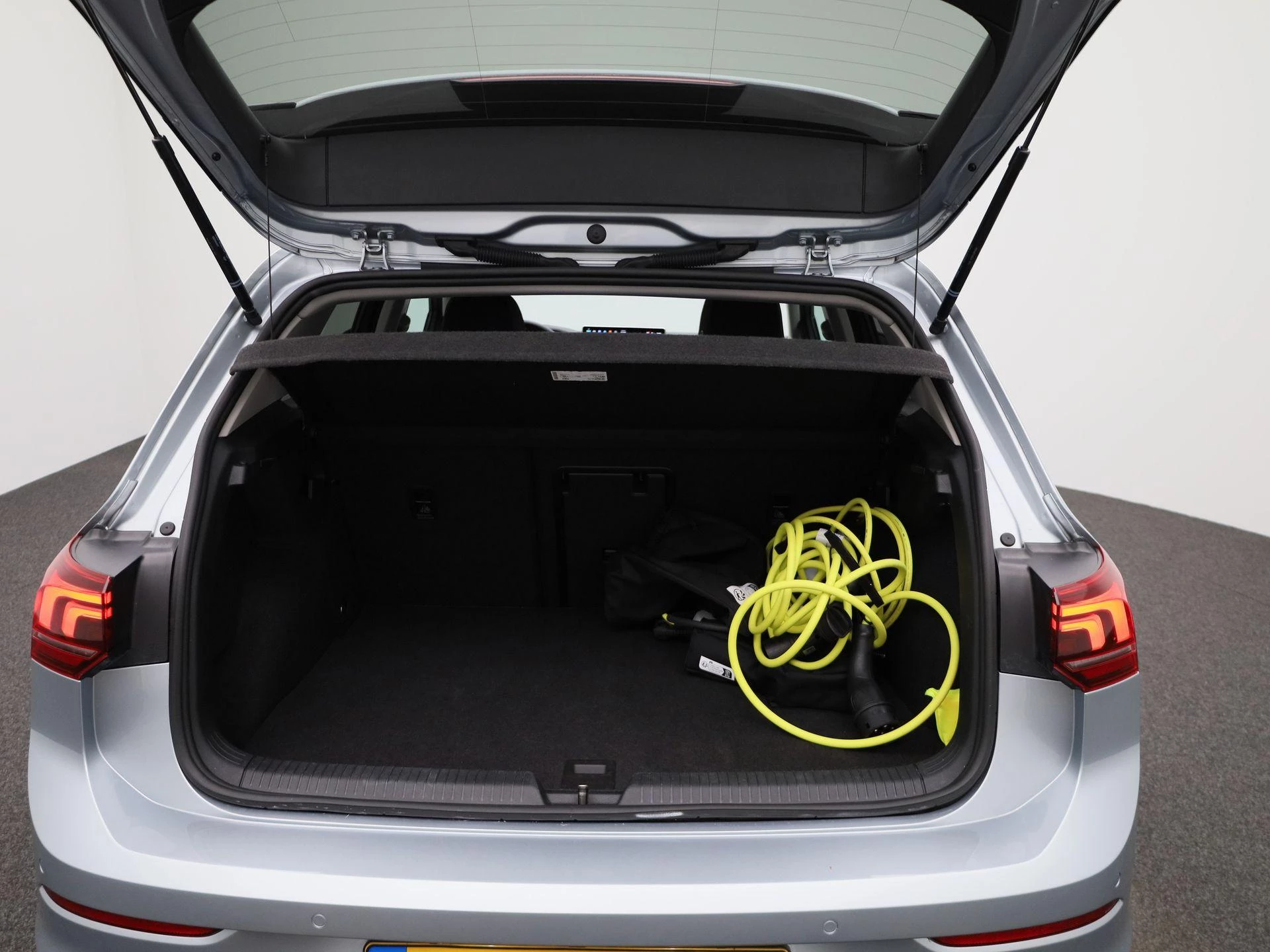 Volkswagen-Golf-image-10