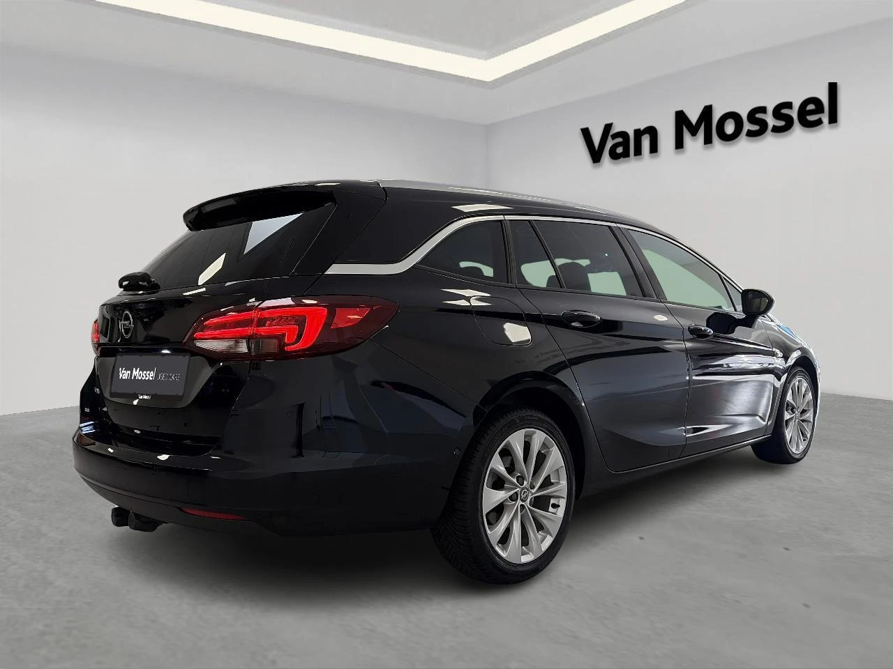 Opel-Astra-image-3