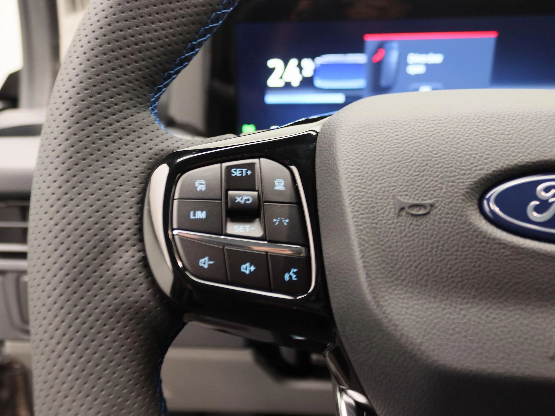 Ford-E-Transit-image-17