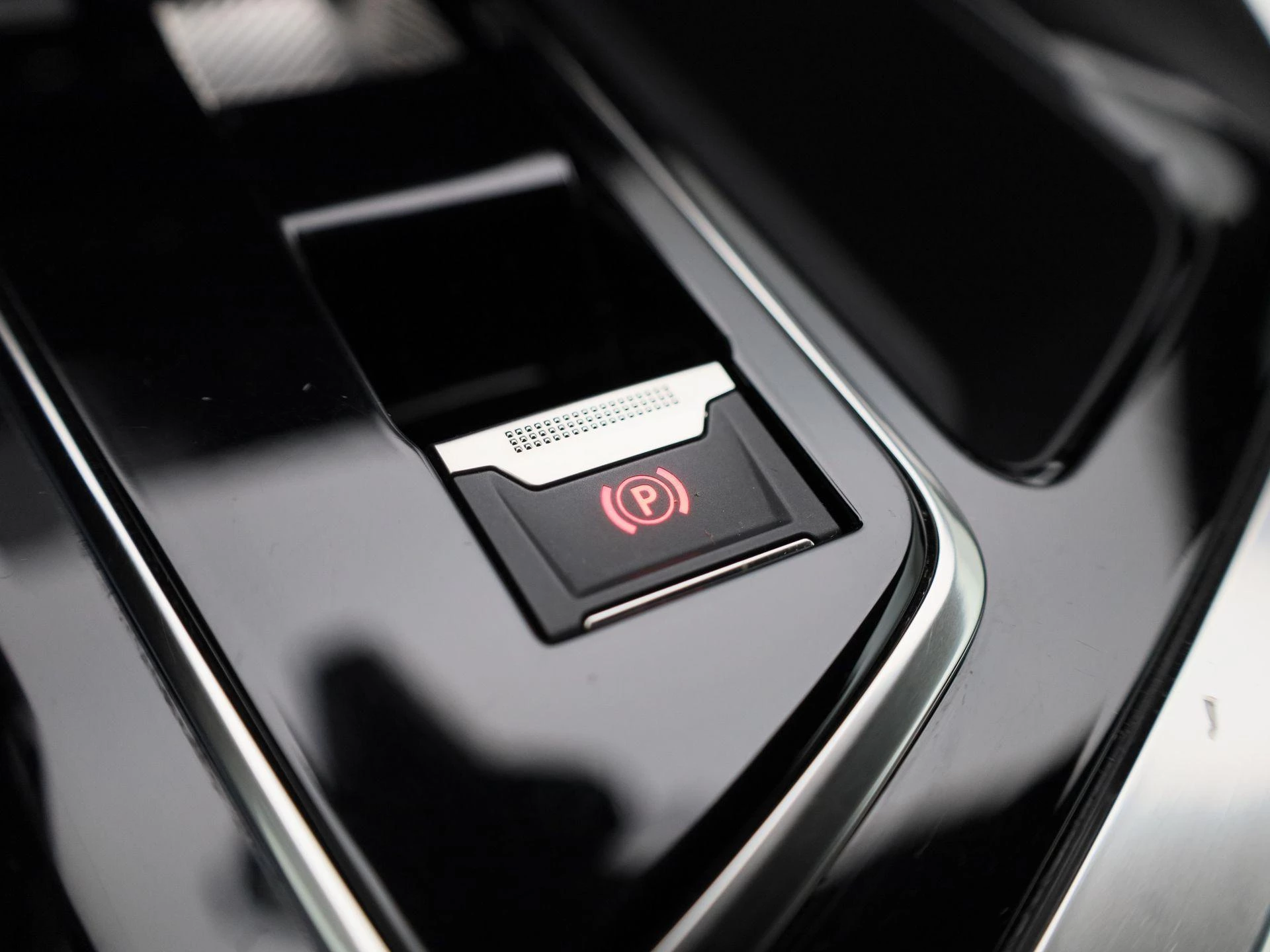 Peugeot-5008-image-27