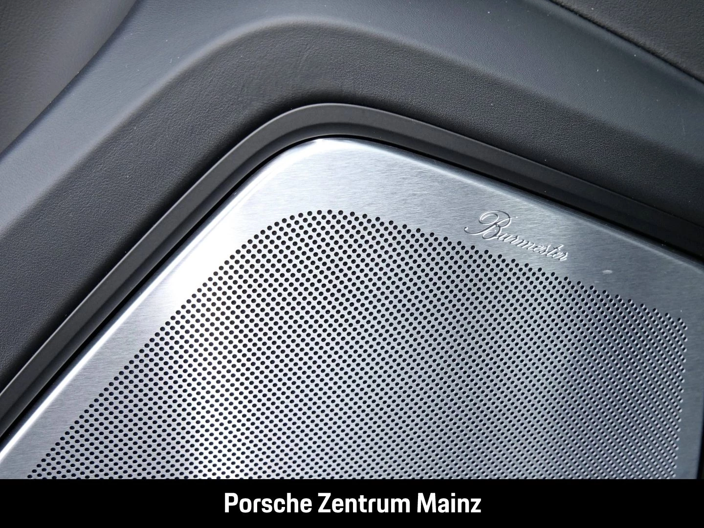 Porsche Cayenne GTS Coupe Burmester HA-Lenkung InnoDrive gts