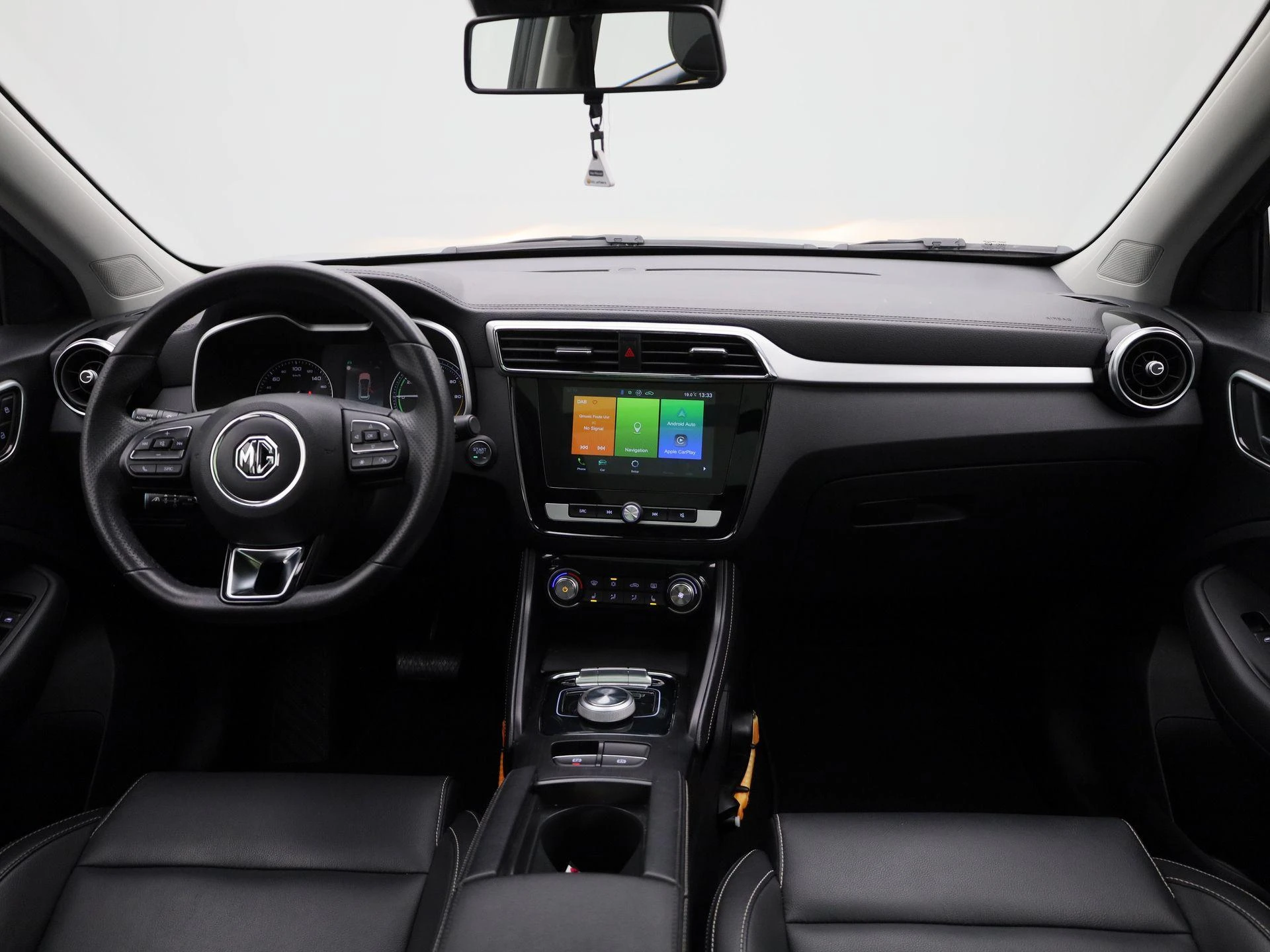 MG-ZS EV-image-36