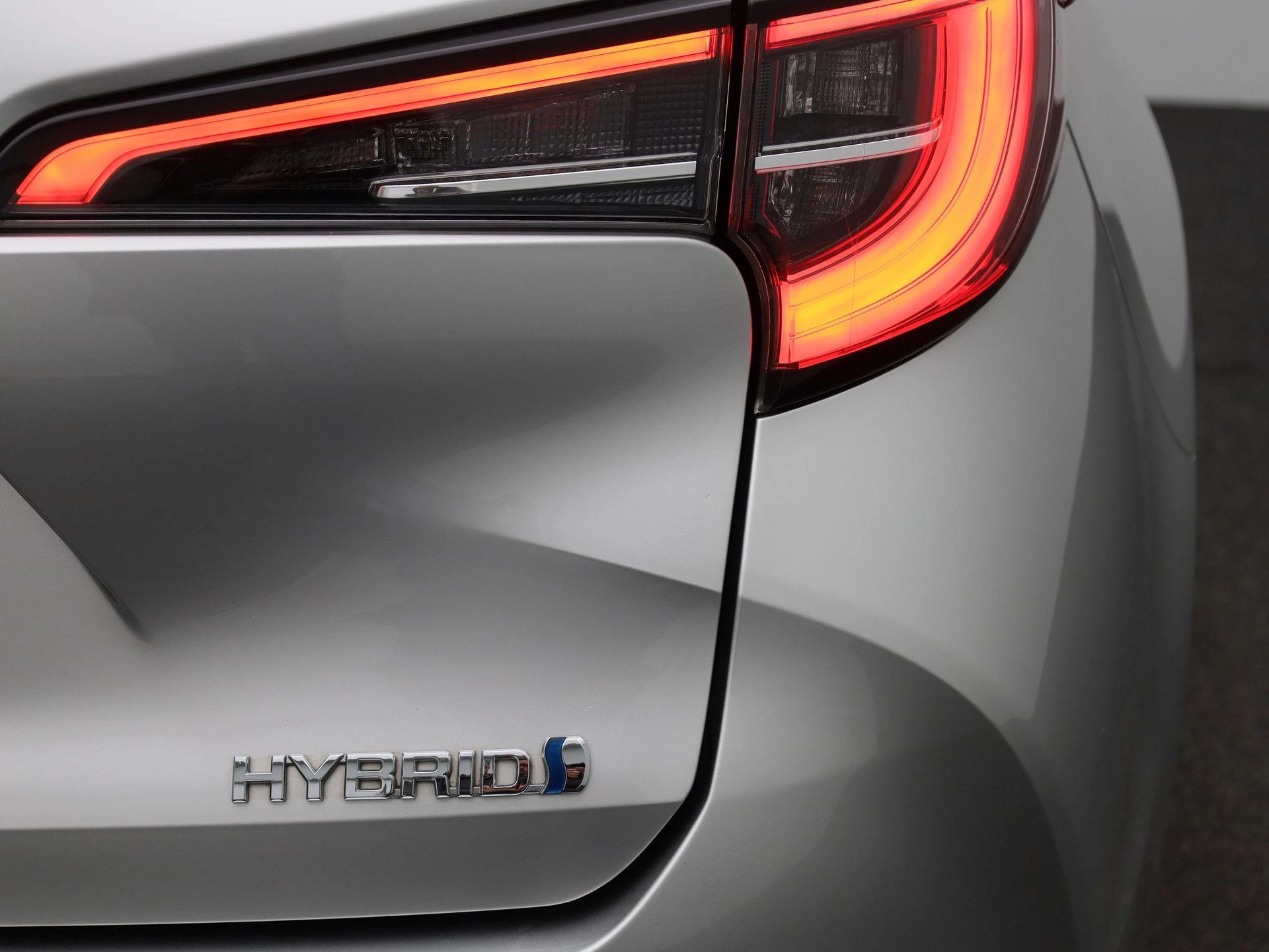 Toyota-Corolla Touring Sports-image-32