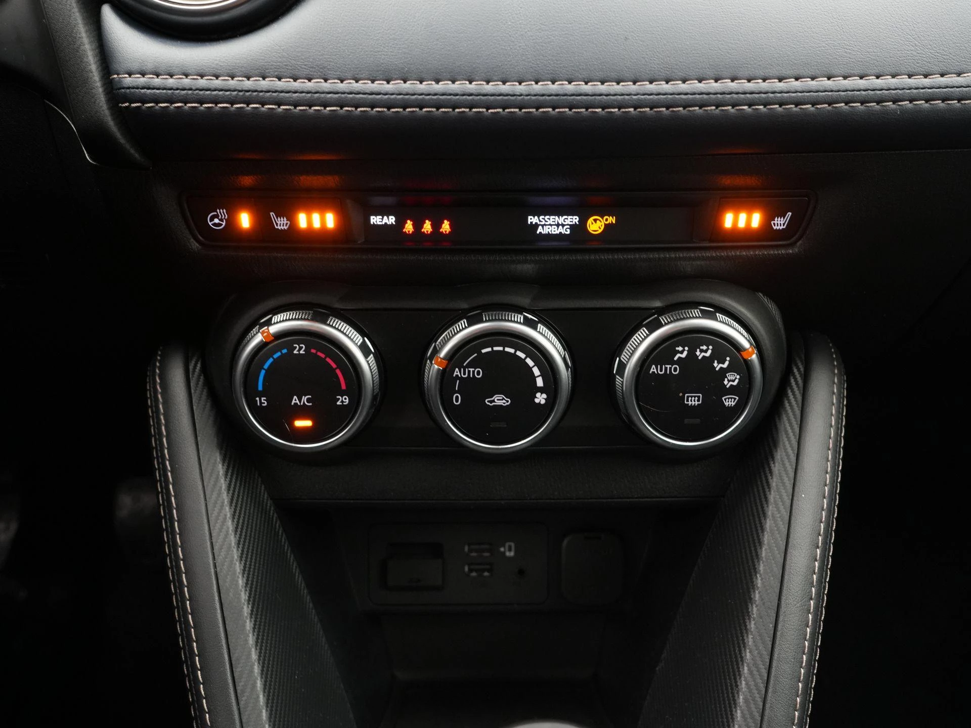 Mazda-2-image-17
