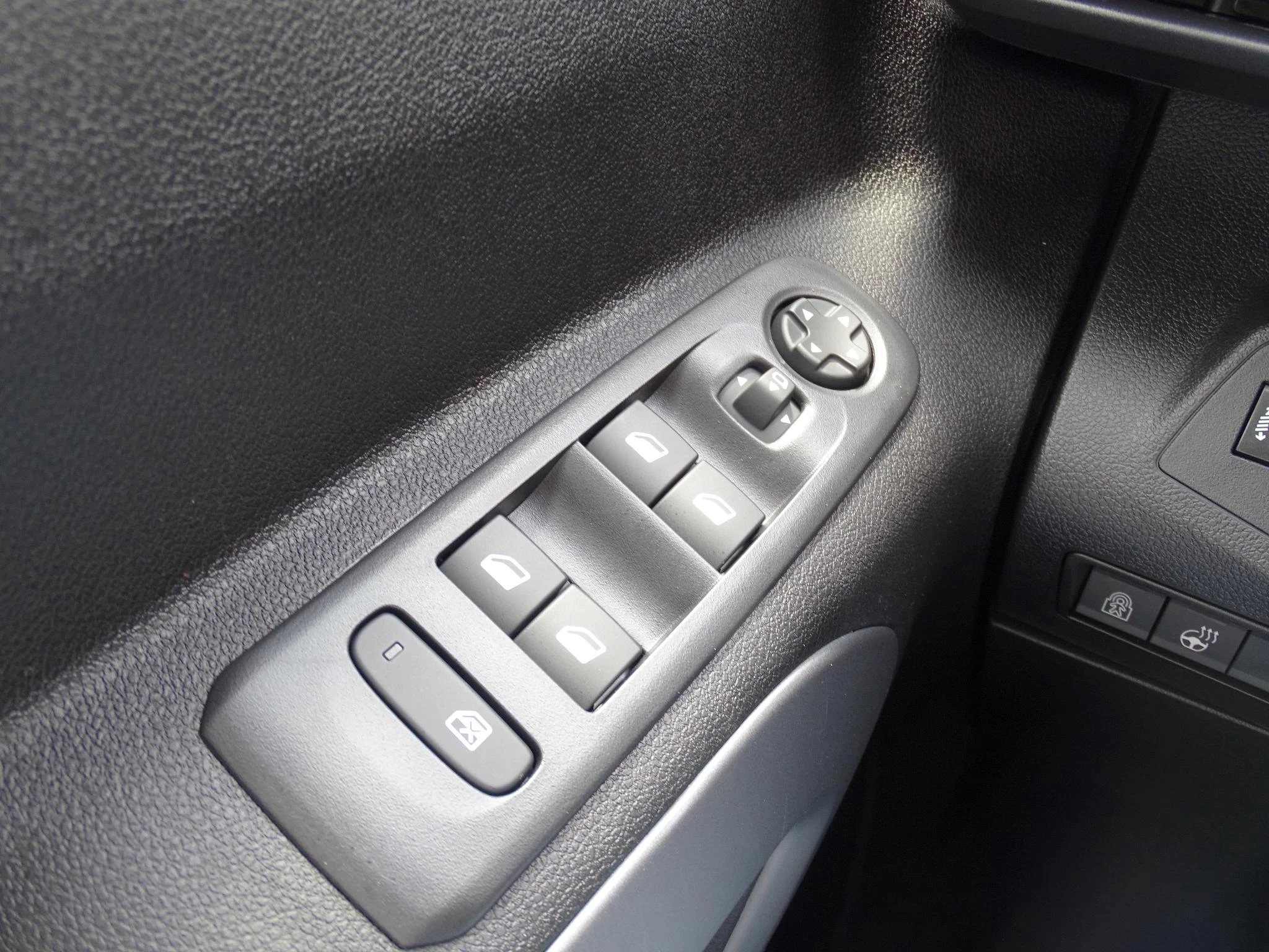 Fiat Qubo L 1.5 BlueHDI 130 S&S AT La Prima Long 7 seats gps+c