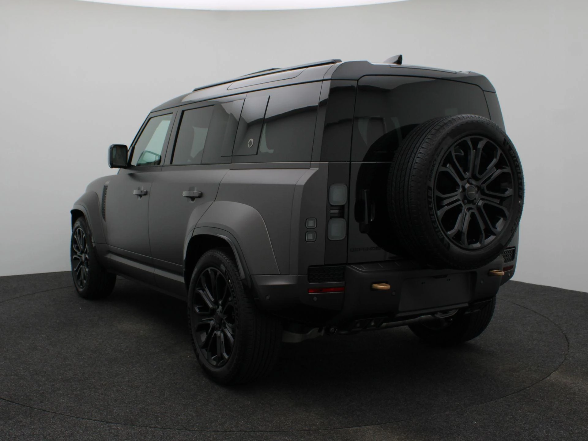 Land Rover Defender 110 4.4 P635 110 Octa