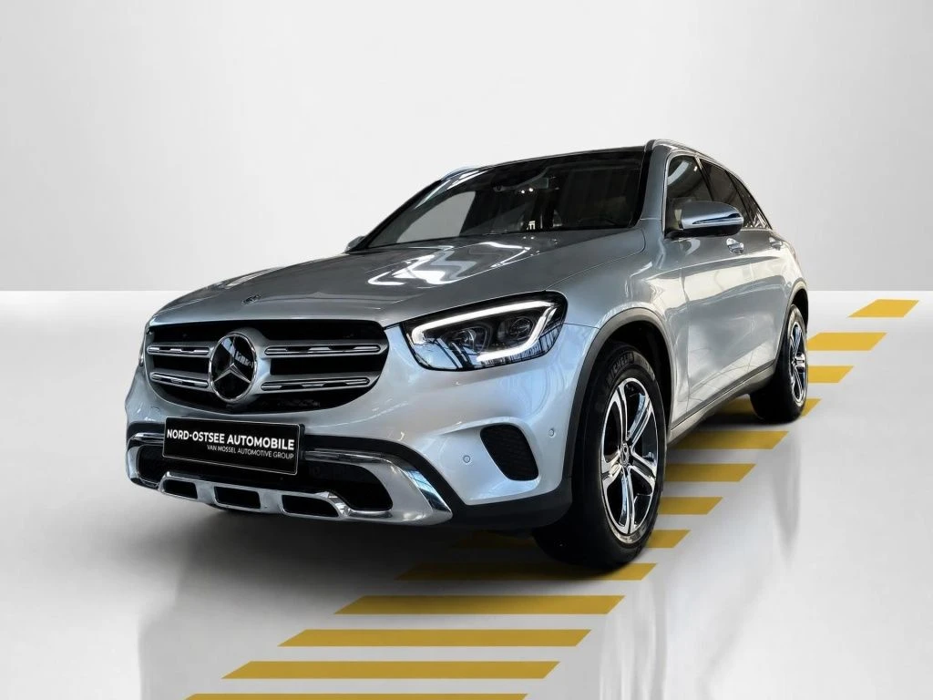 Mercedes-Benz-GLC 220 d-image-1
