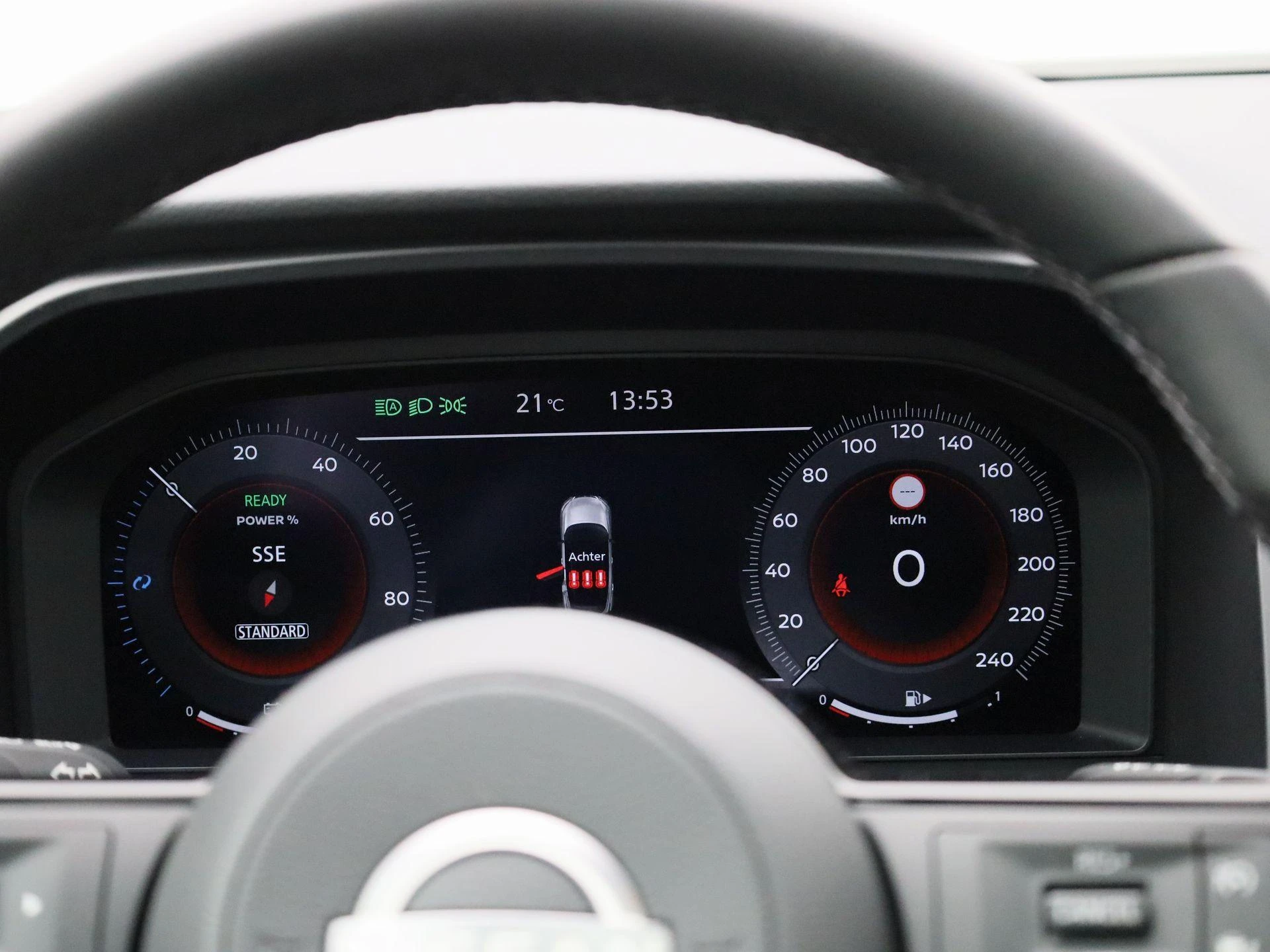 Nissan-QASHQAI-image-7