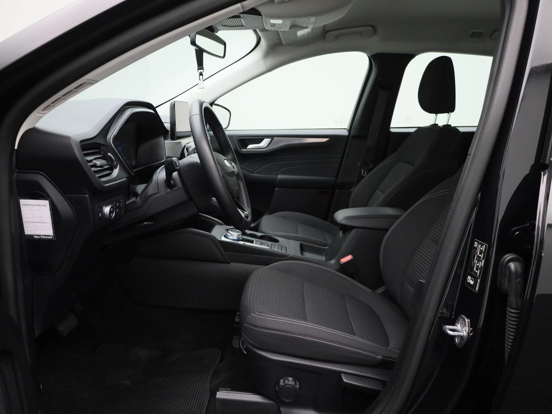 Ford-Kuga-image-8