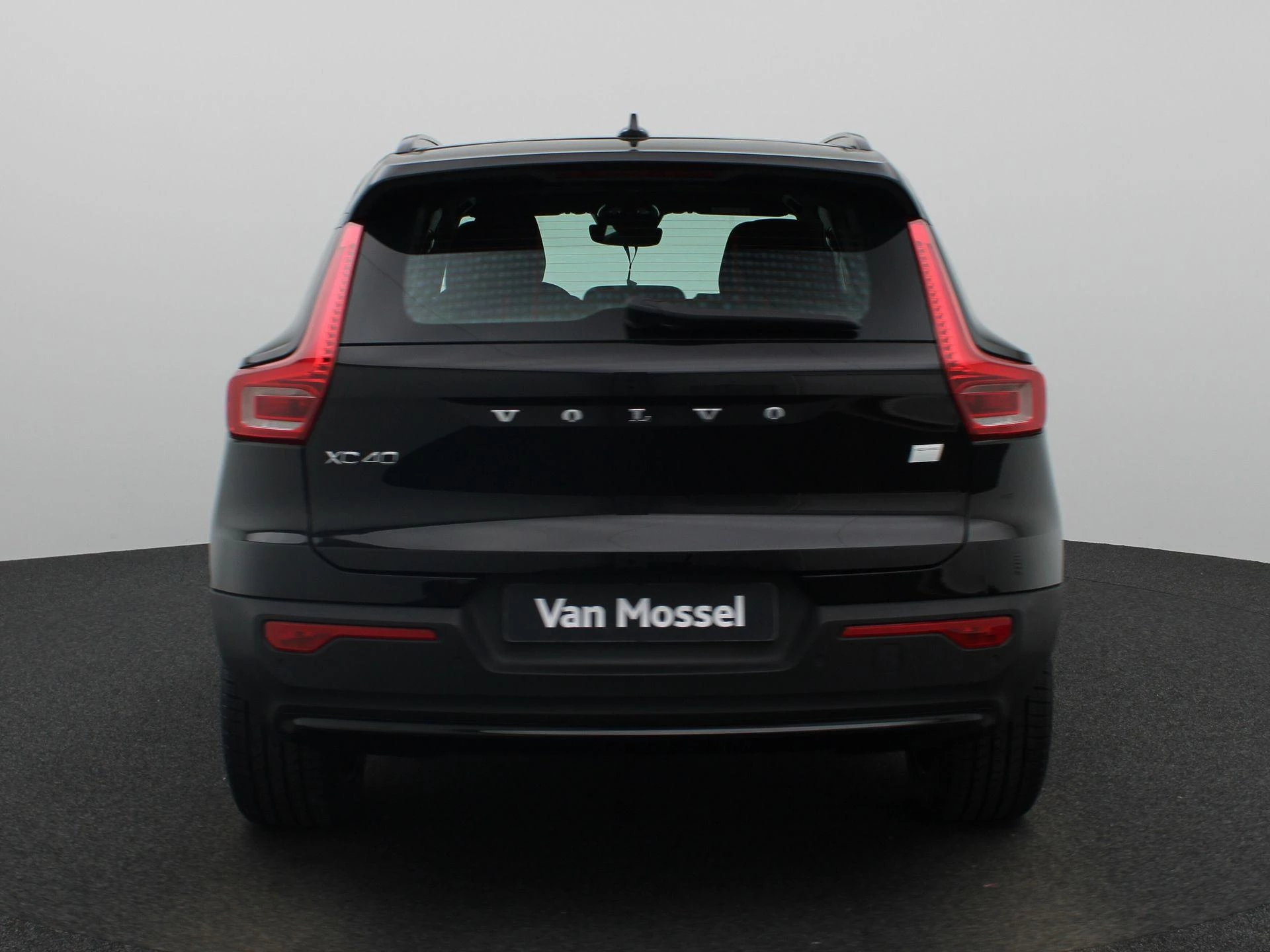 Volvo-XC40-image-5