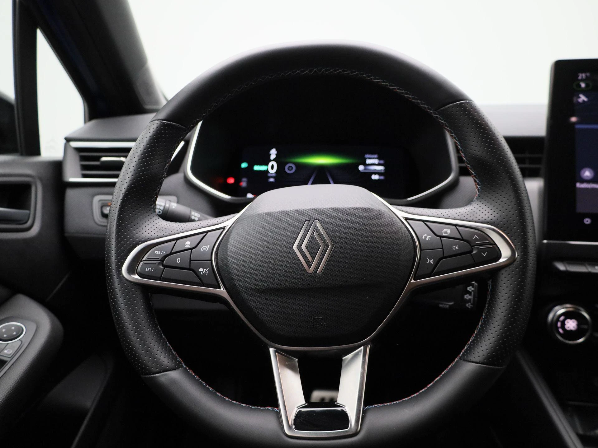Renault-Clio-image-6