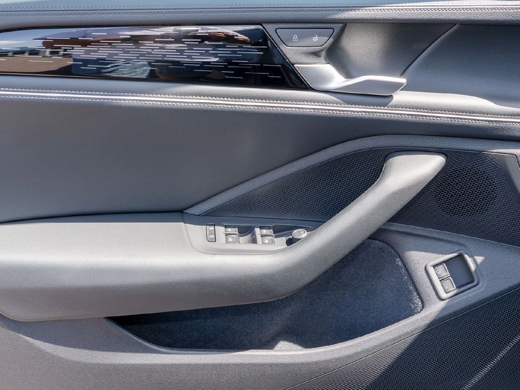 Volkswagen Passat Variant 1.5 TSI DSG eHybrid Business