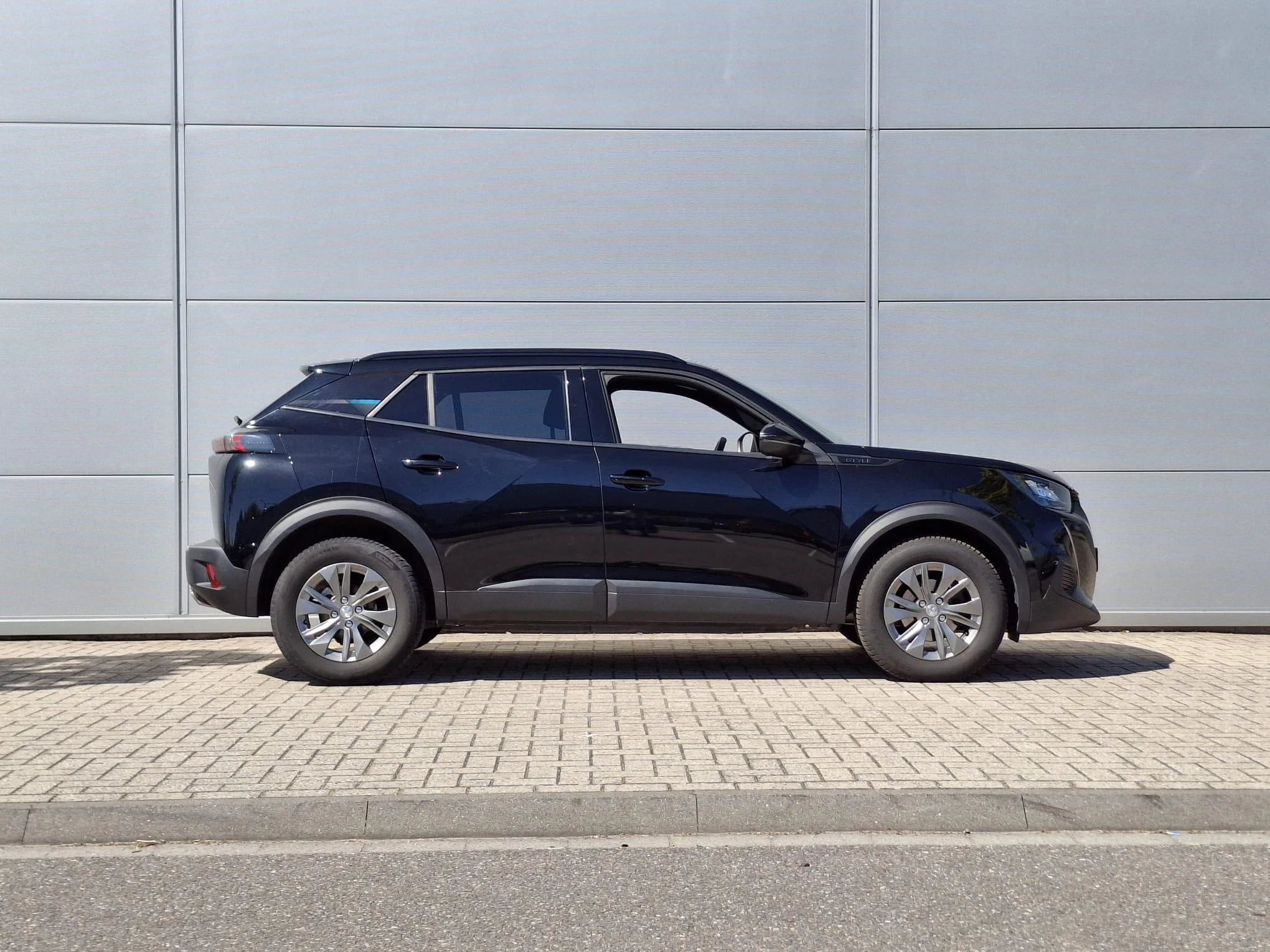 Peugeot-2008-image-6
