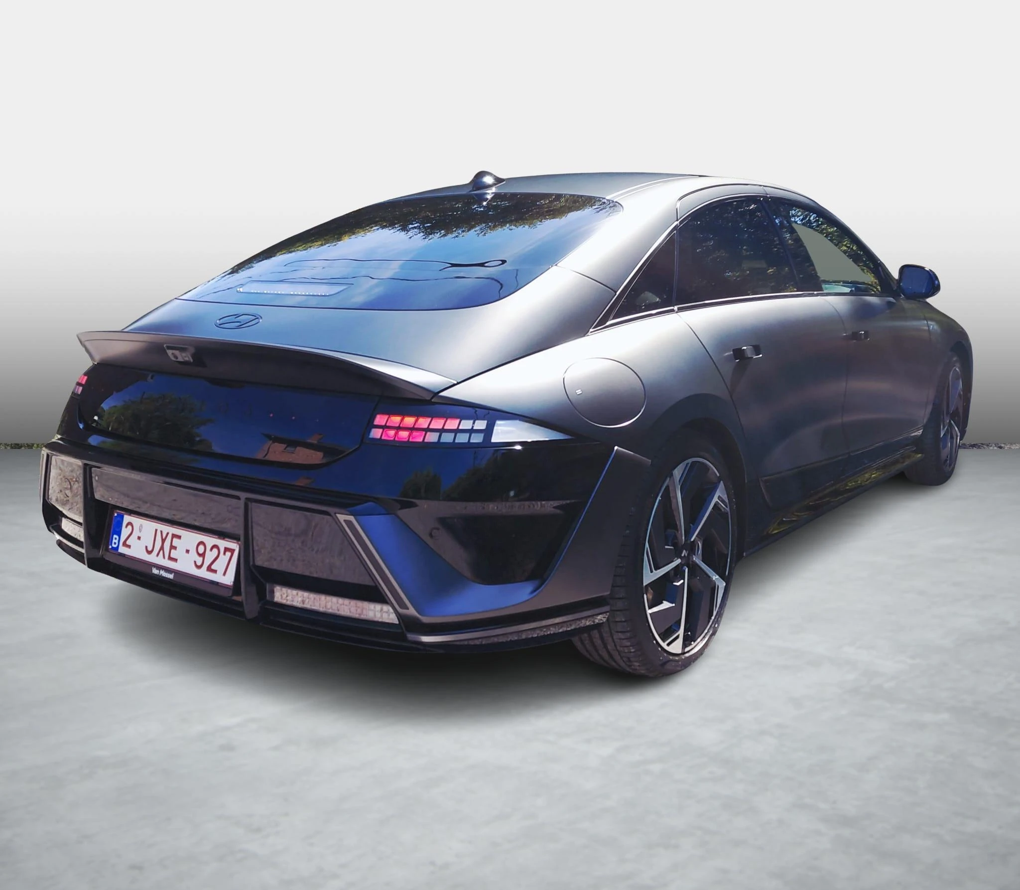 Hyundai-IONIQ 6-image-10