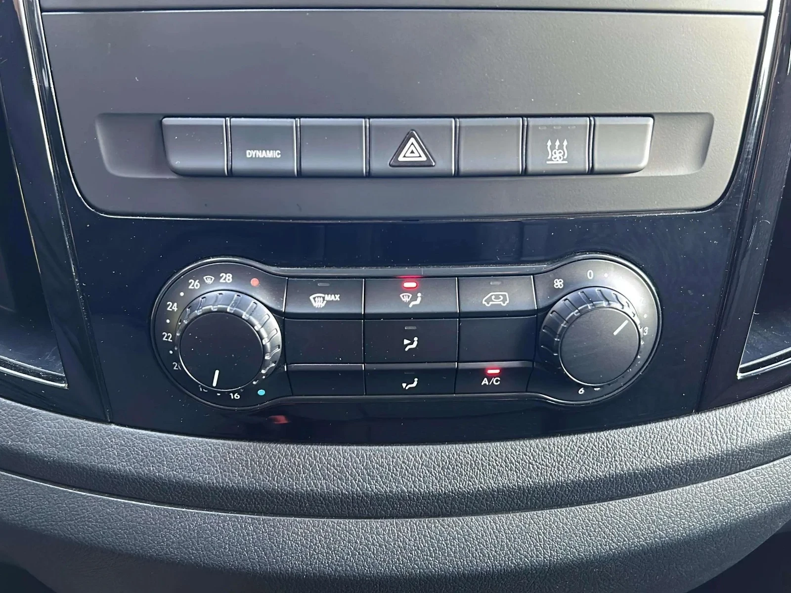 Mercedes-Benz-eVito-image-14