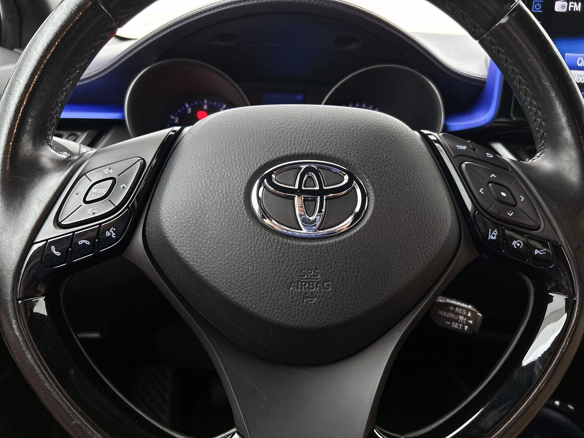 Toyota-C-HR-image-32