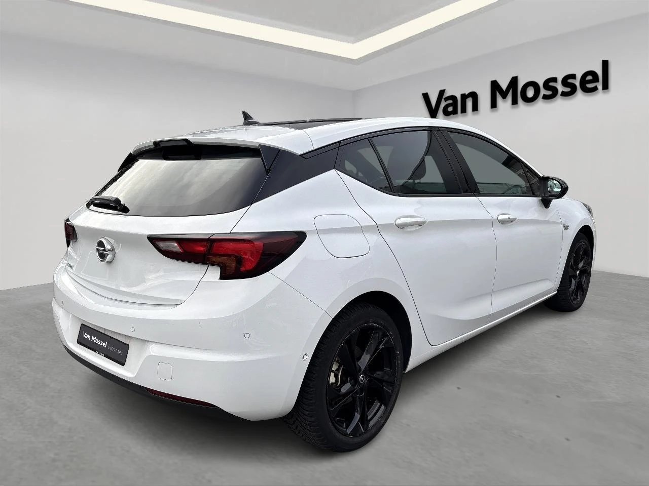 Opel-Astra-image-3