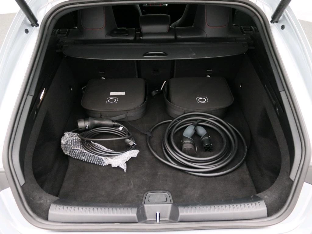 Mercedes-Benz CLA 250e STAR EDITION Shooting Brake + AMG + NIGHTPAKKET + CARPLAY + CAMERA +