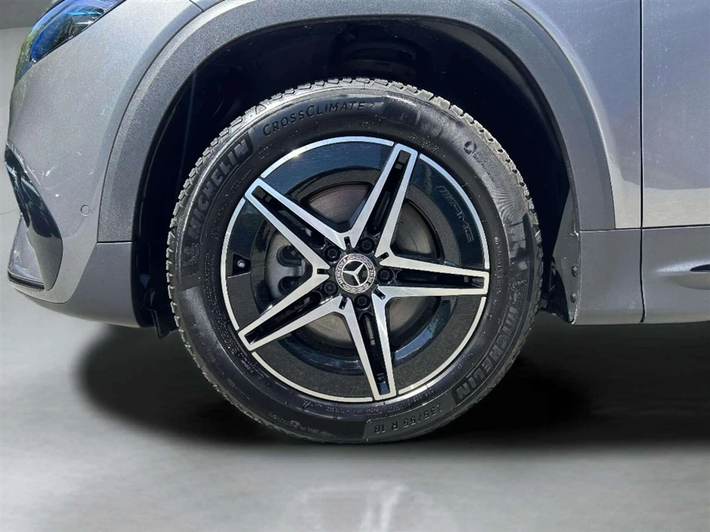 Mercedes-Benz-EQB-image-8