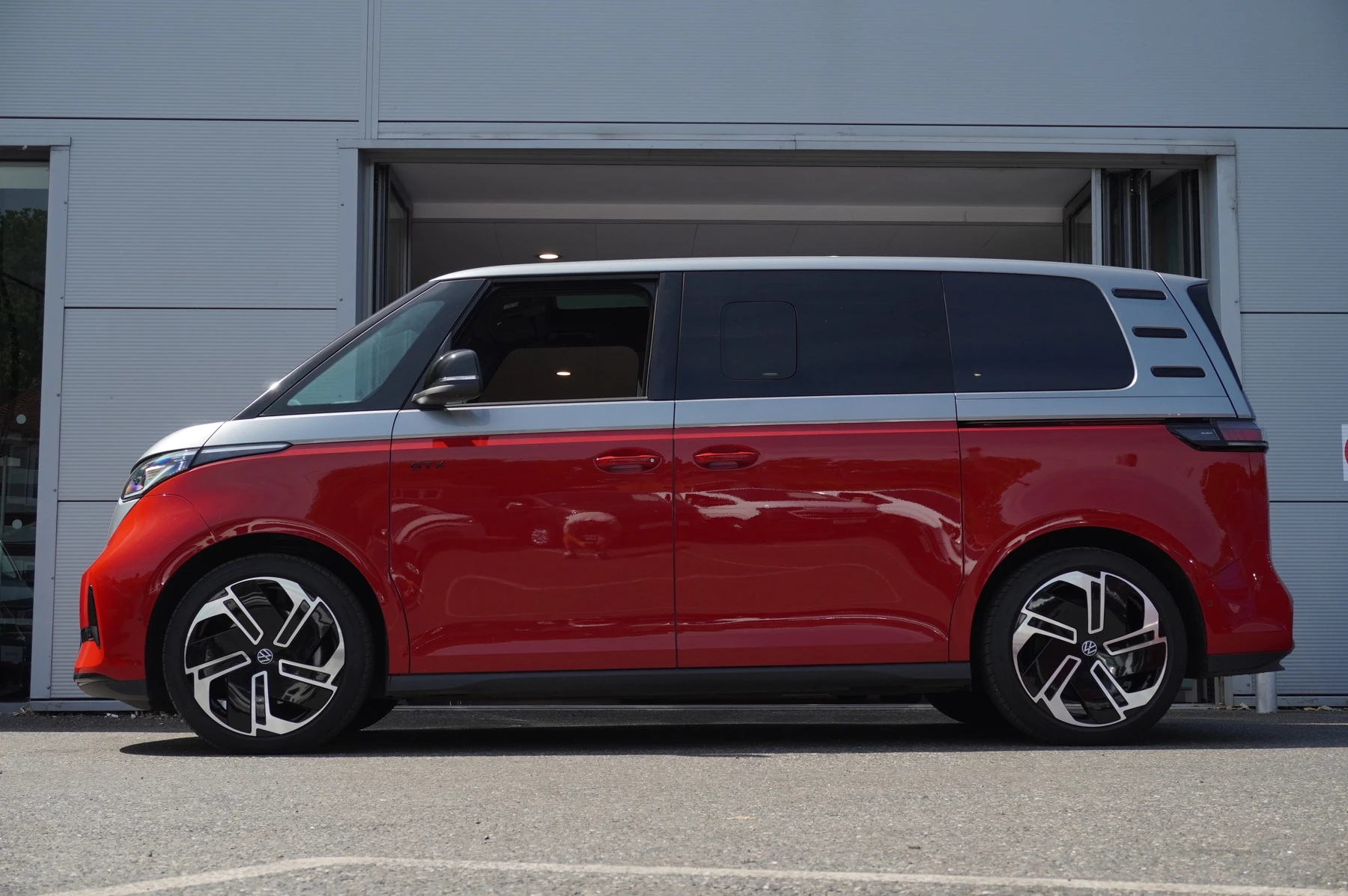 Volkswagen ID. Buzz 250kW GTX Pro 79kWh 5dr 4MOTION Auto