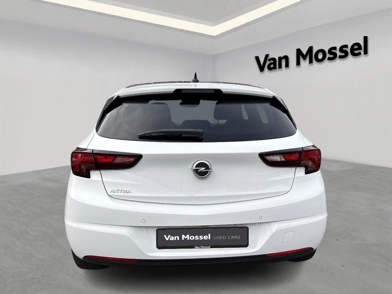 Opel-Astra-image-2