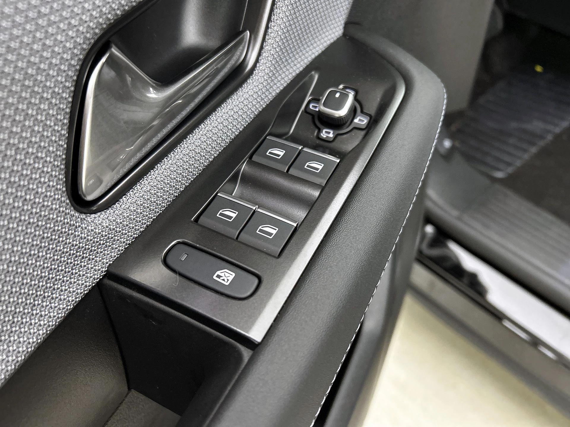 Opel-Grandland-image-35