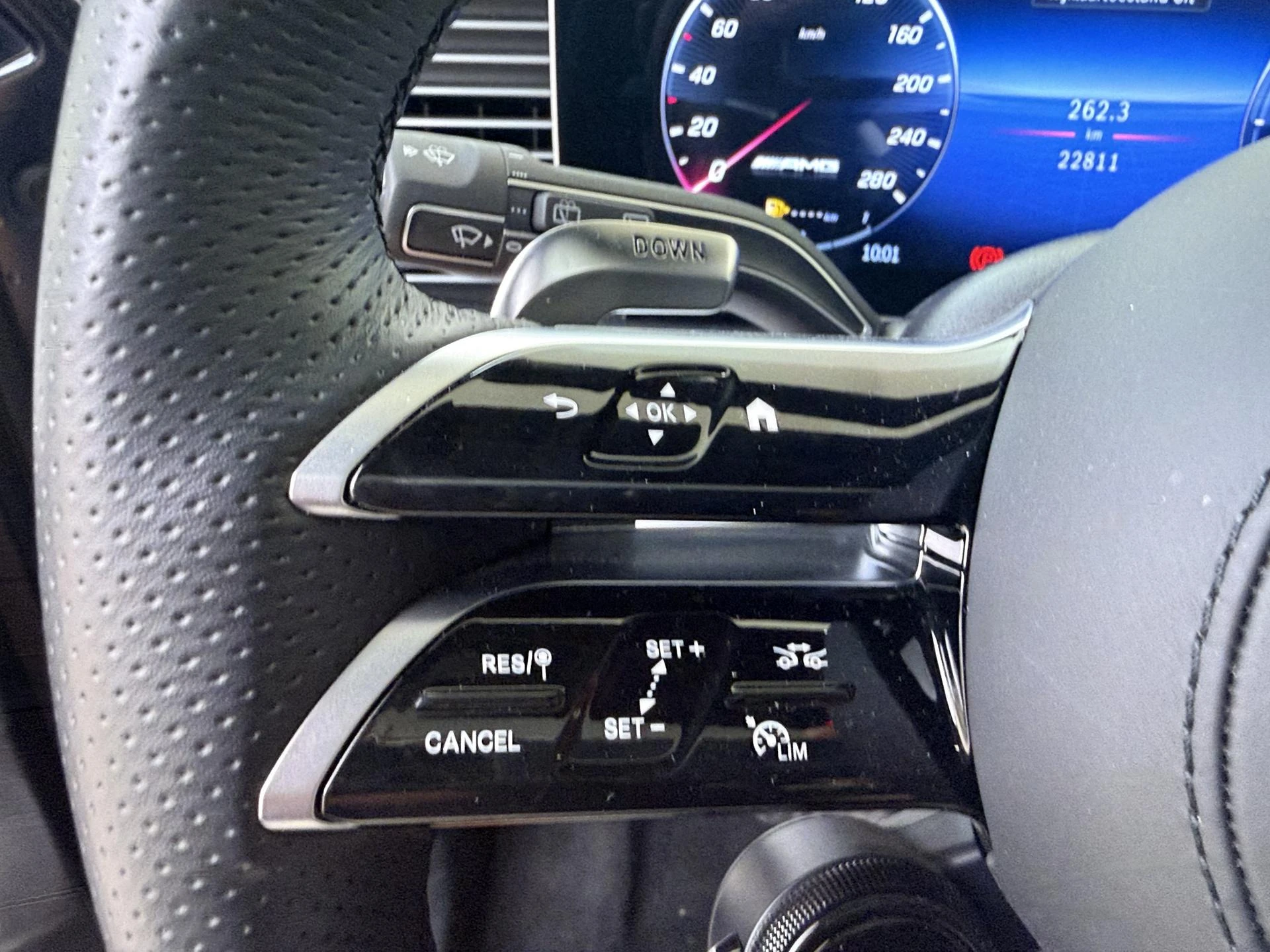 Mercedes-Benz-GLE-image-11