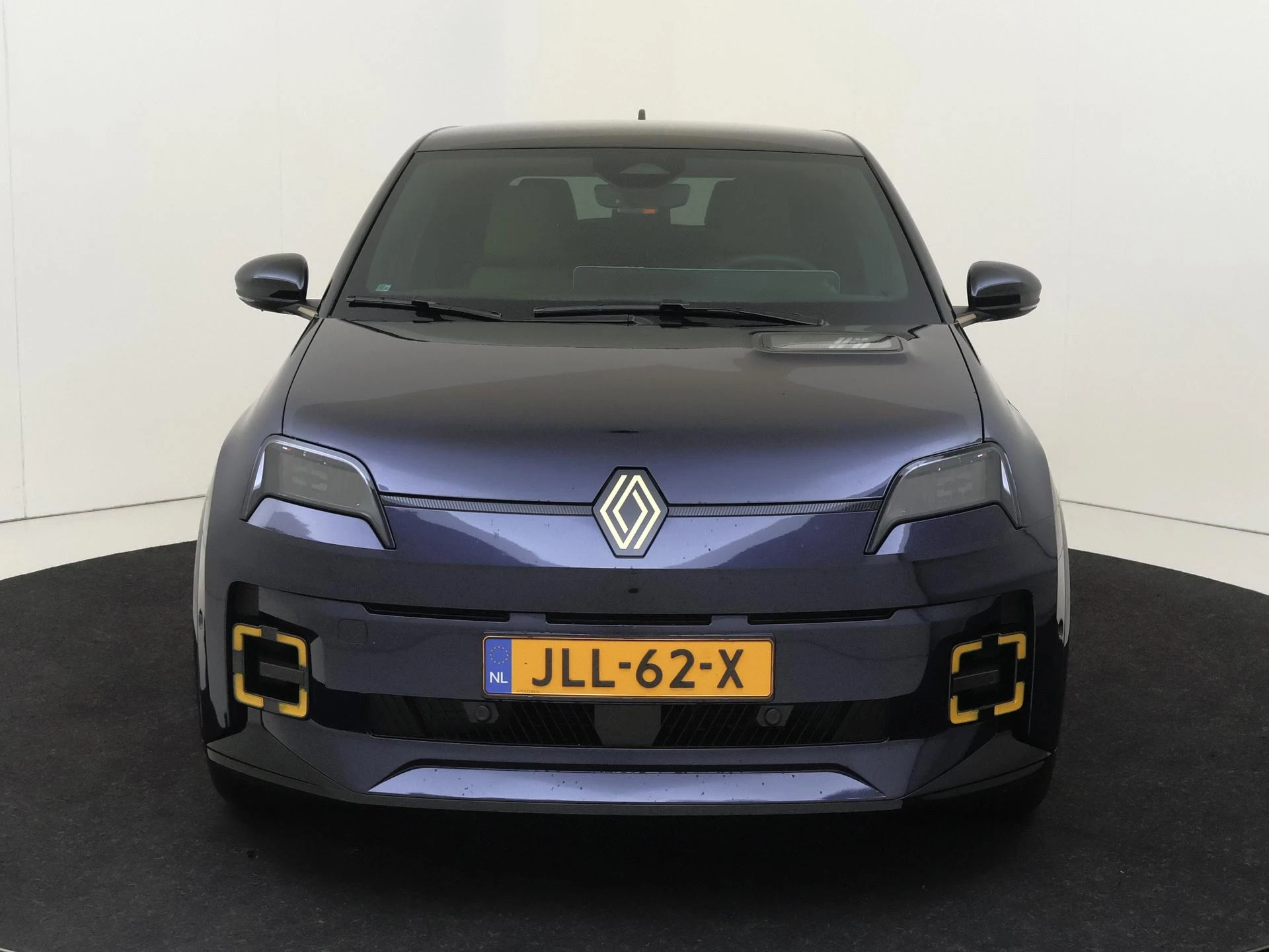 Renault-5-image-5